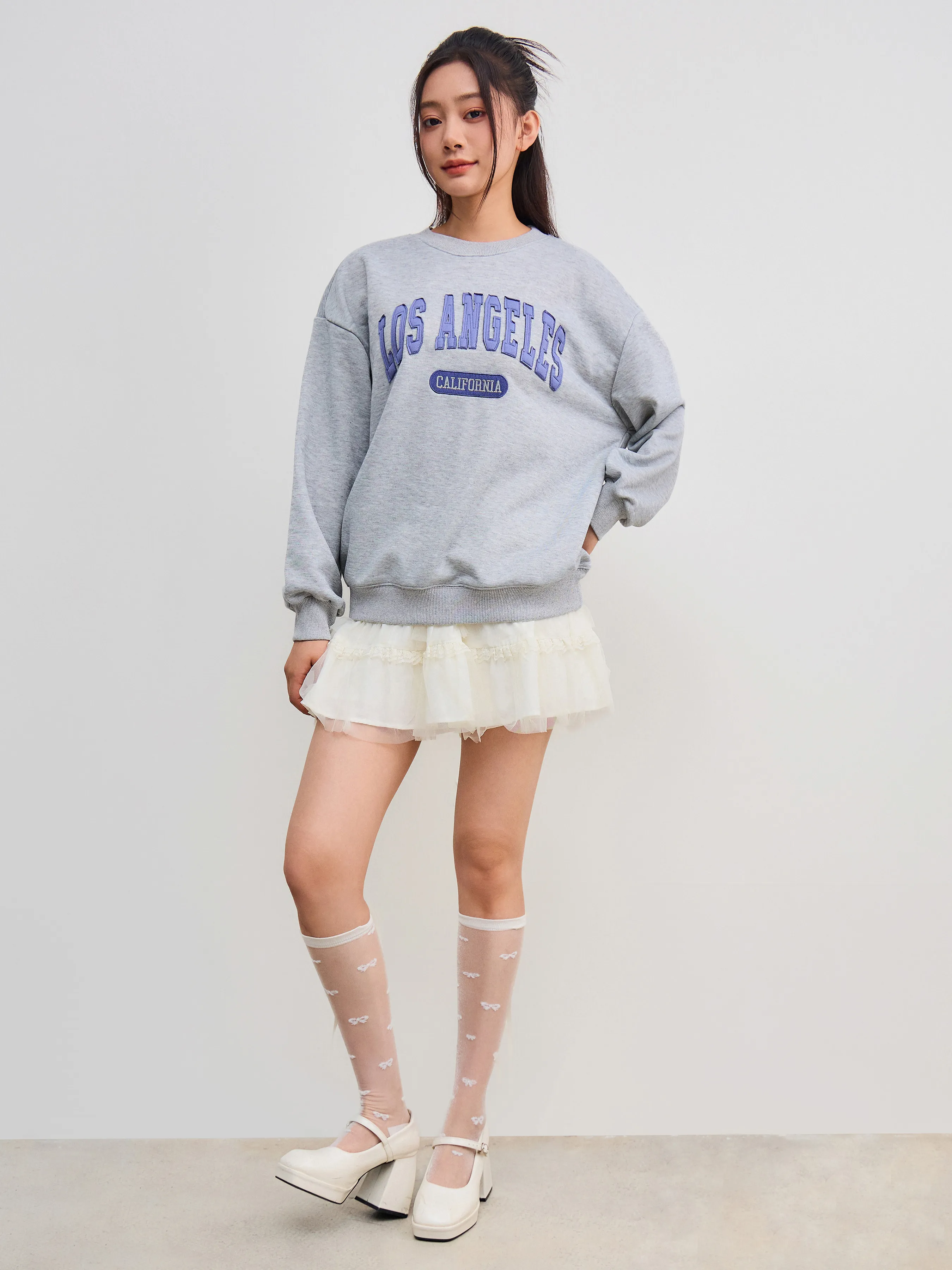10572-los-angeles-round-neckline-oversized-sweatshirt-1.webp