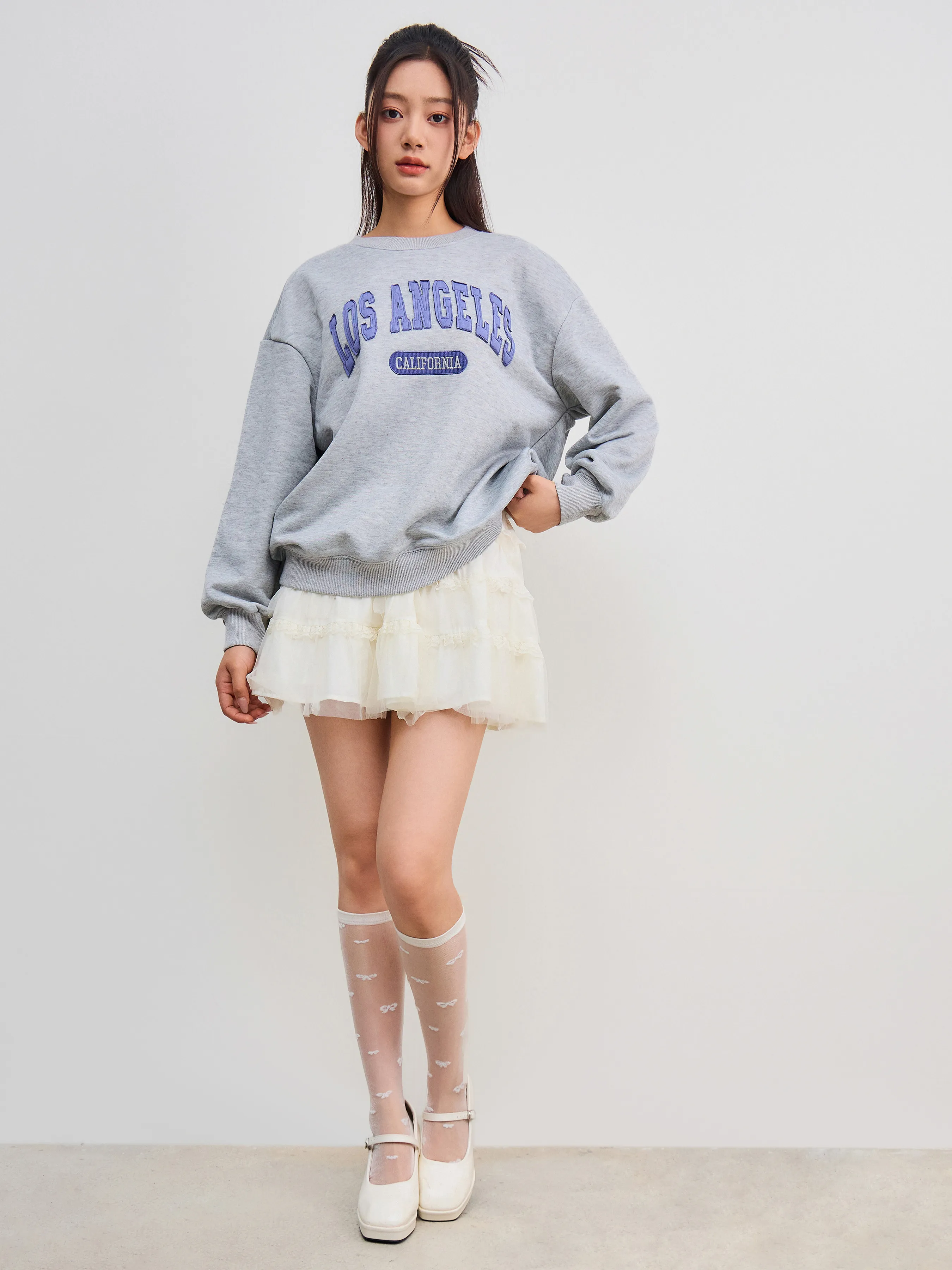 10572-los-angeles-round-neckline-oversized-sweatshirt-1.webp