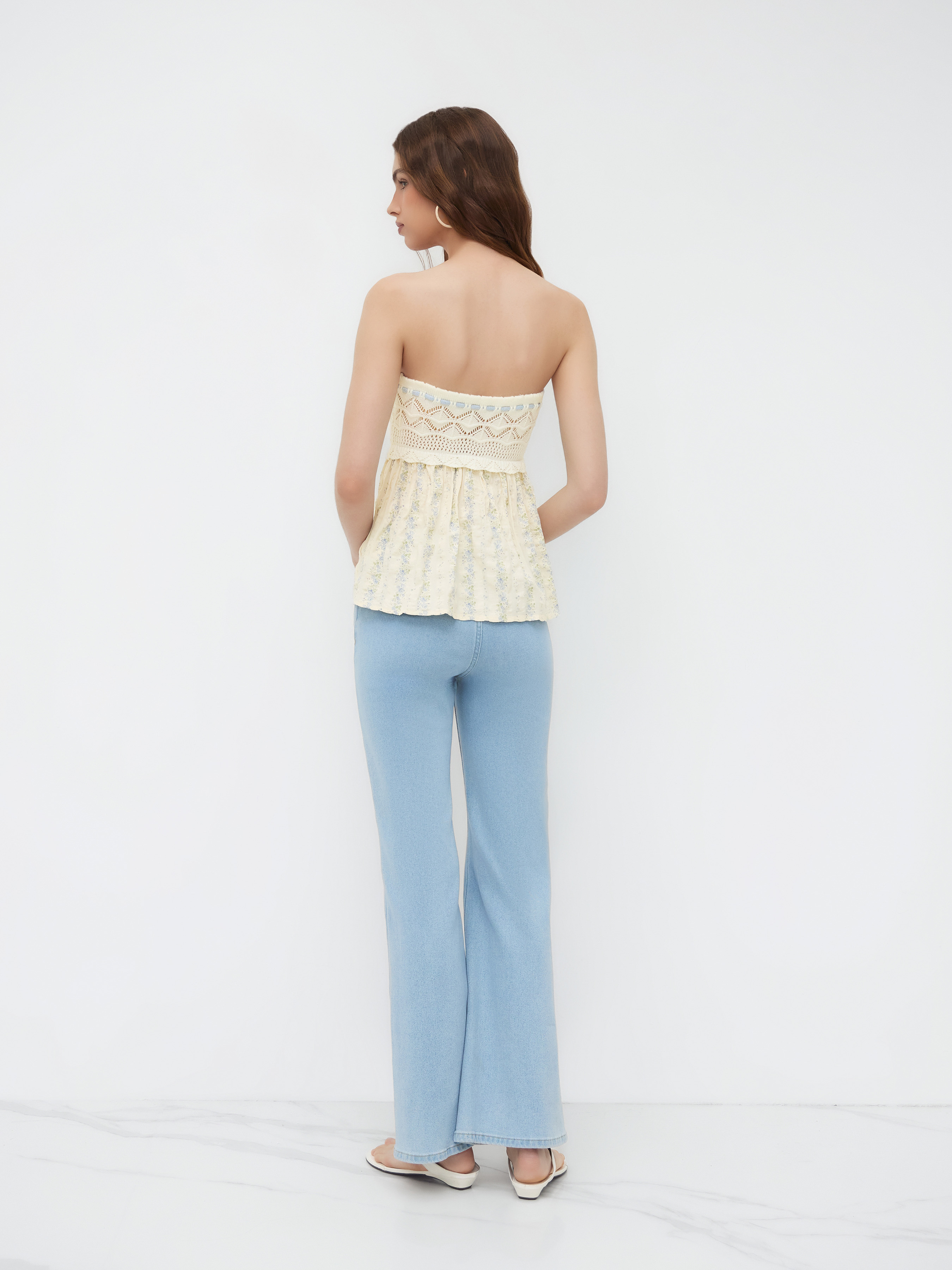 10624-knit-floral-hollow-out-bowknot-crochet-ruffle-bandeau-top-1.webp