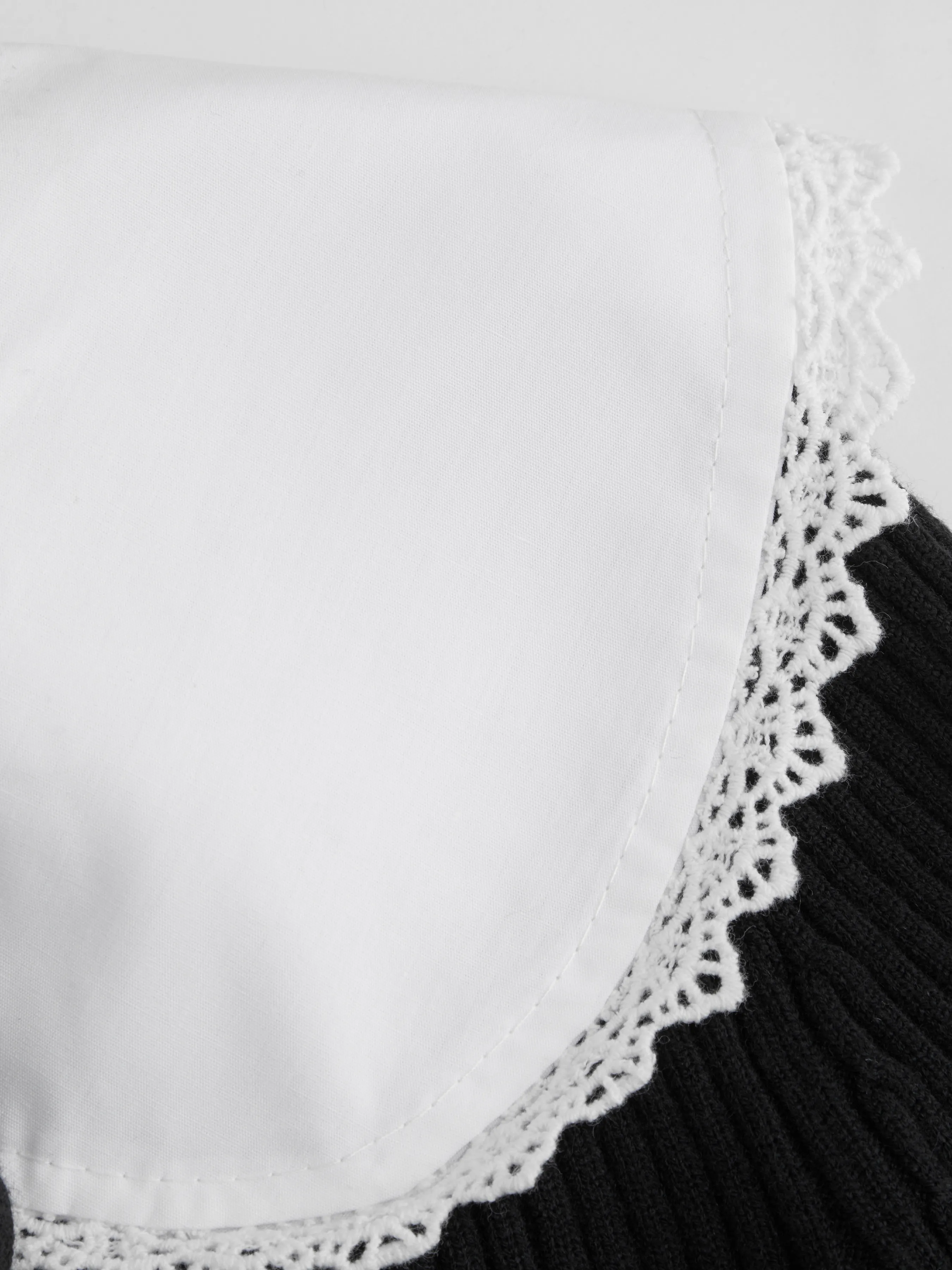 11235-knit-collar-lace-trim-cardigan-1.webp