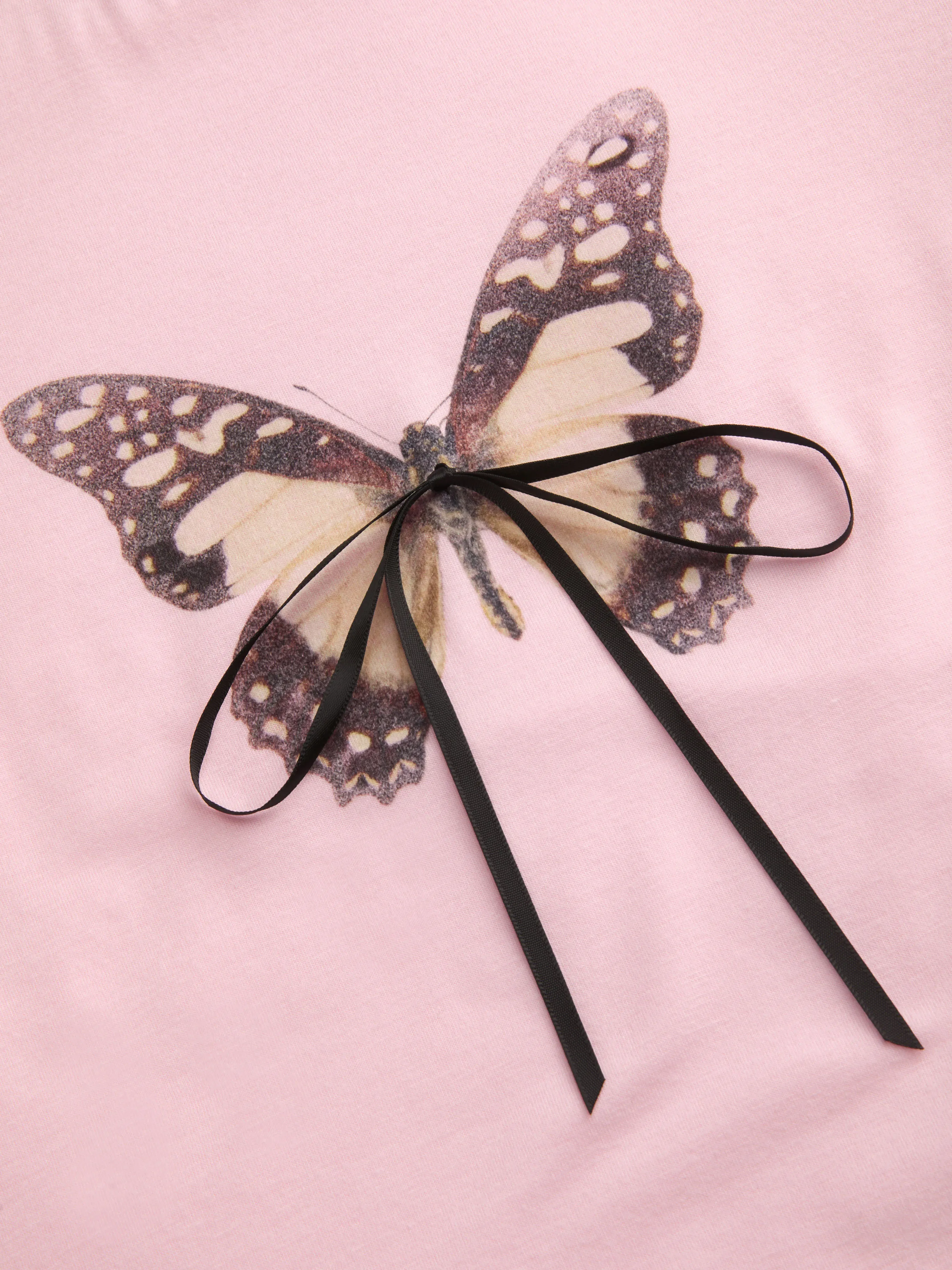 11434–butterfly-graphic-bowknot-short-sleeve-tee-1.webp