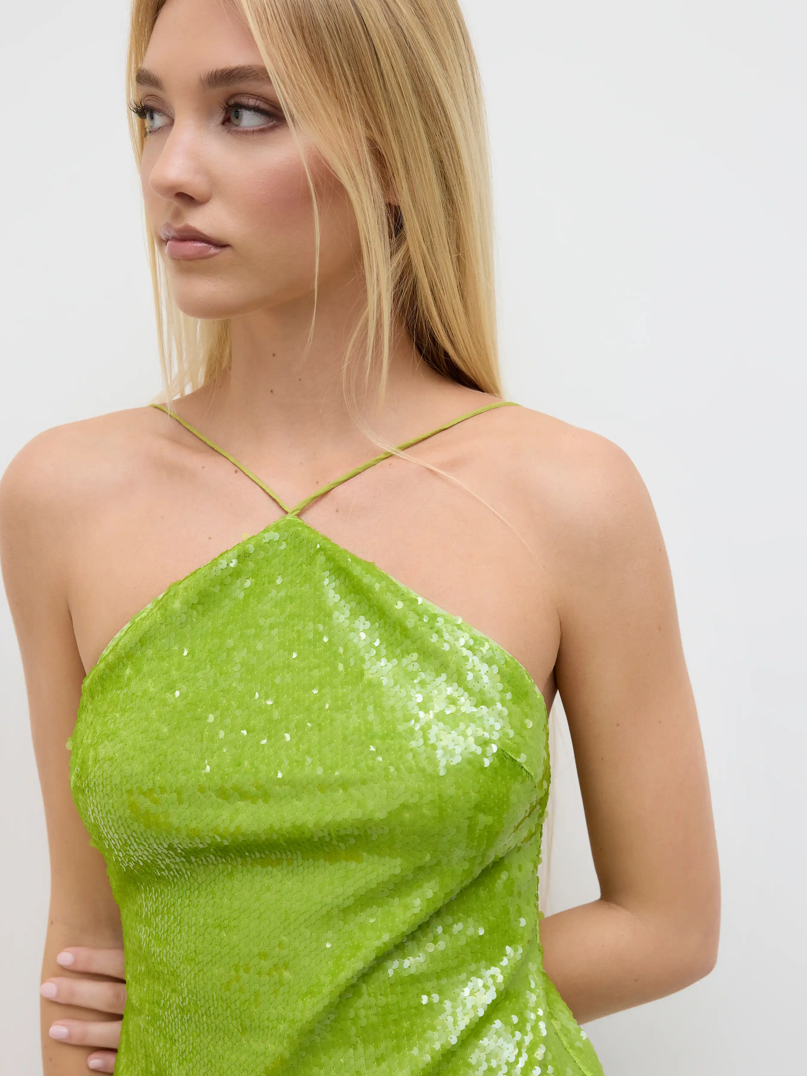 11842-sequins-halter-neckline-backless-knotted-mini-dress-1.webp