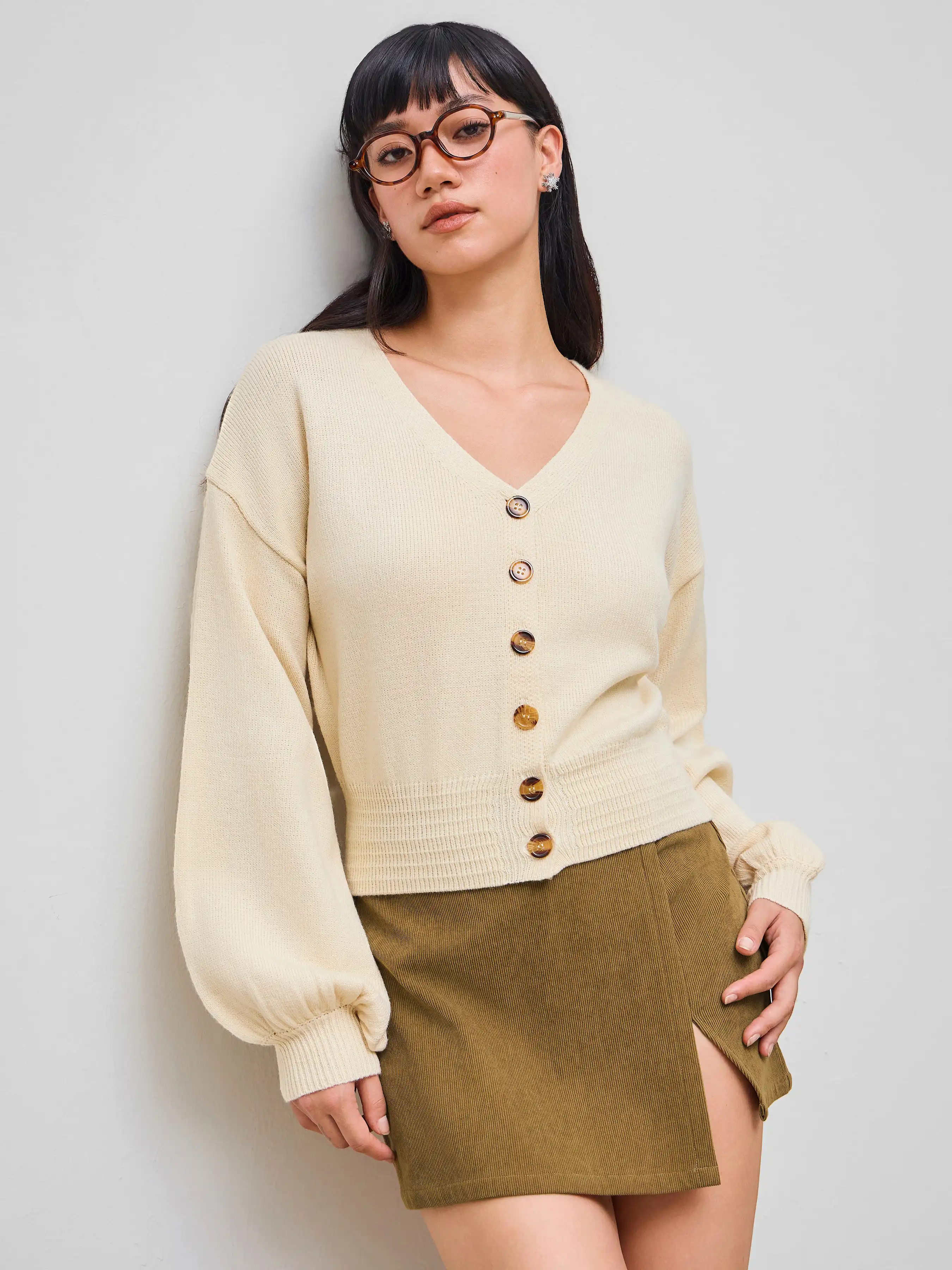 12394-knit-v-neck-shirred-cardigan-1.webp