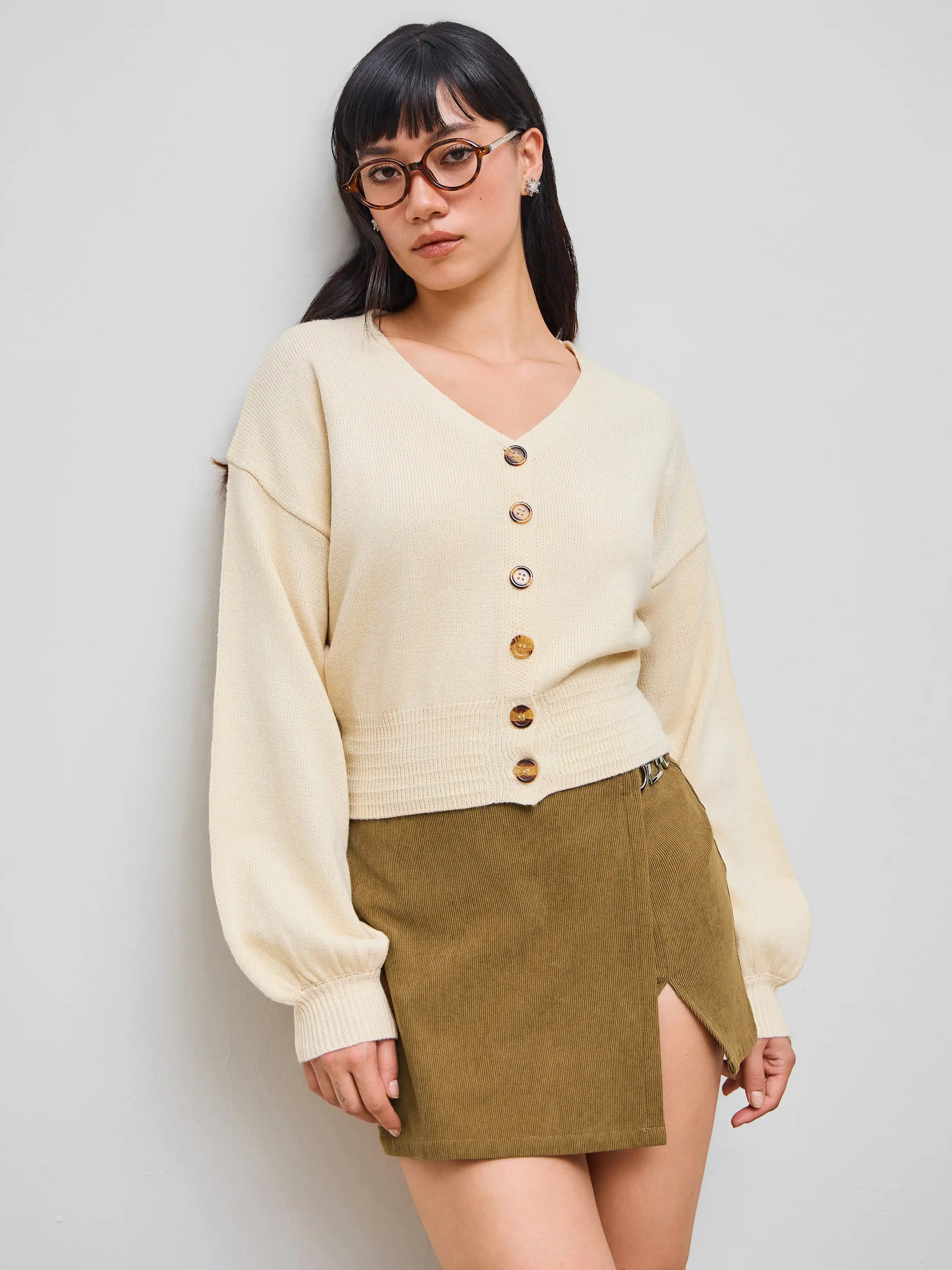 12394-knit-v-neck-shirred-cardigan-1.webp