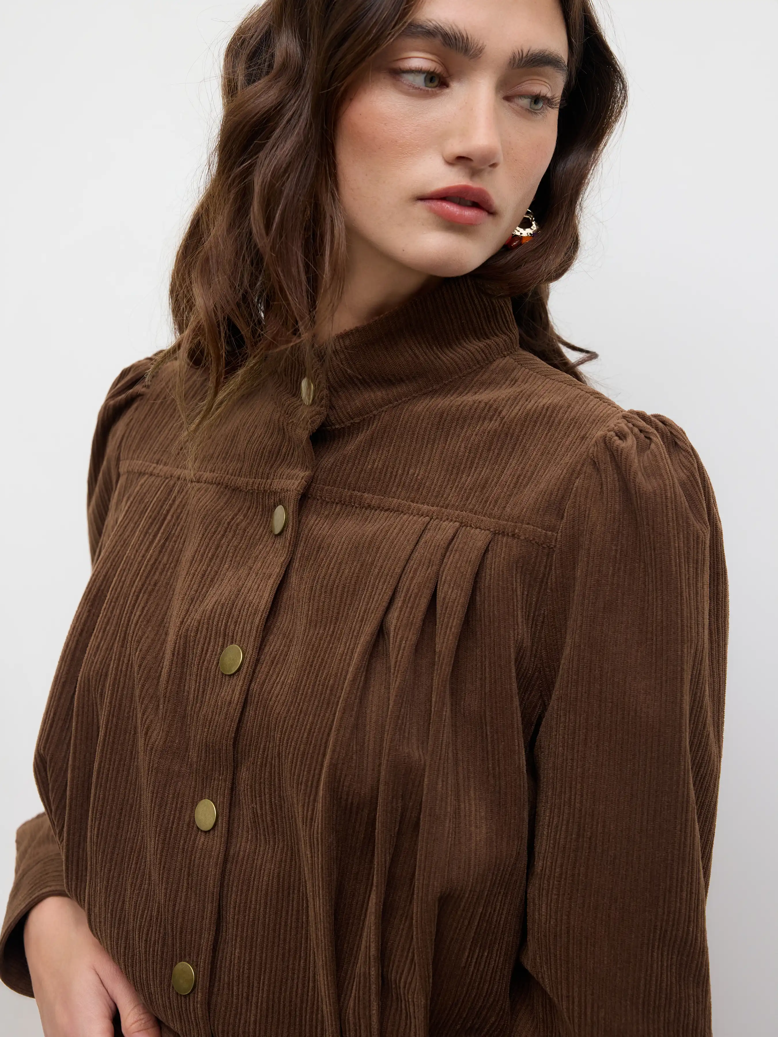 12735-corduroy-high-neck-pleated-toversized-jacket-1.webp