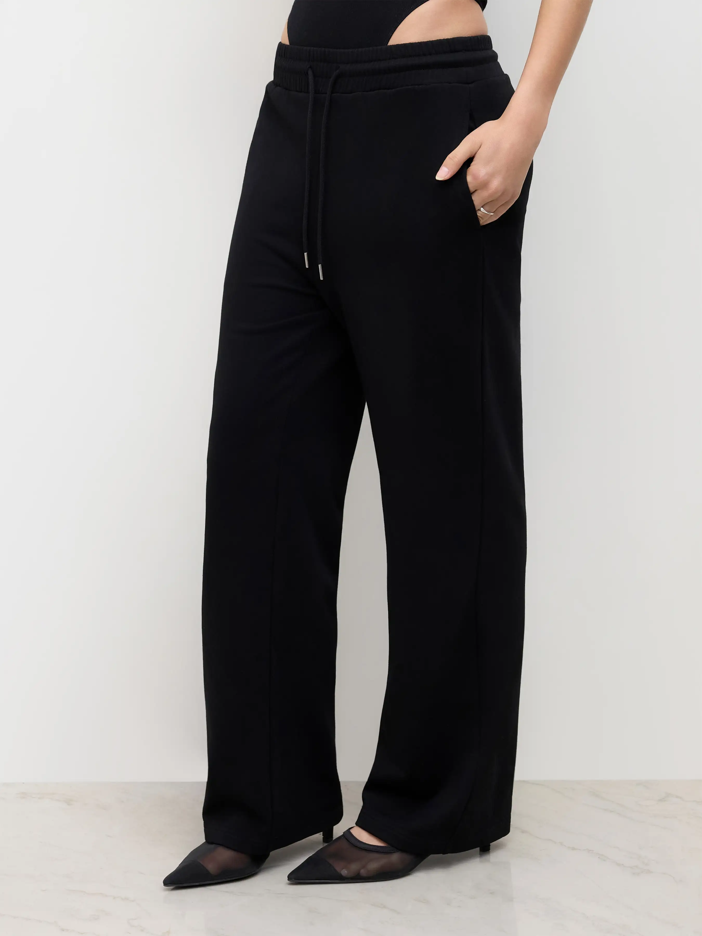 12788-cdr-cotton-blend-mid-rise-drawstring-straight-leg-trousers-1.webp