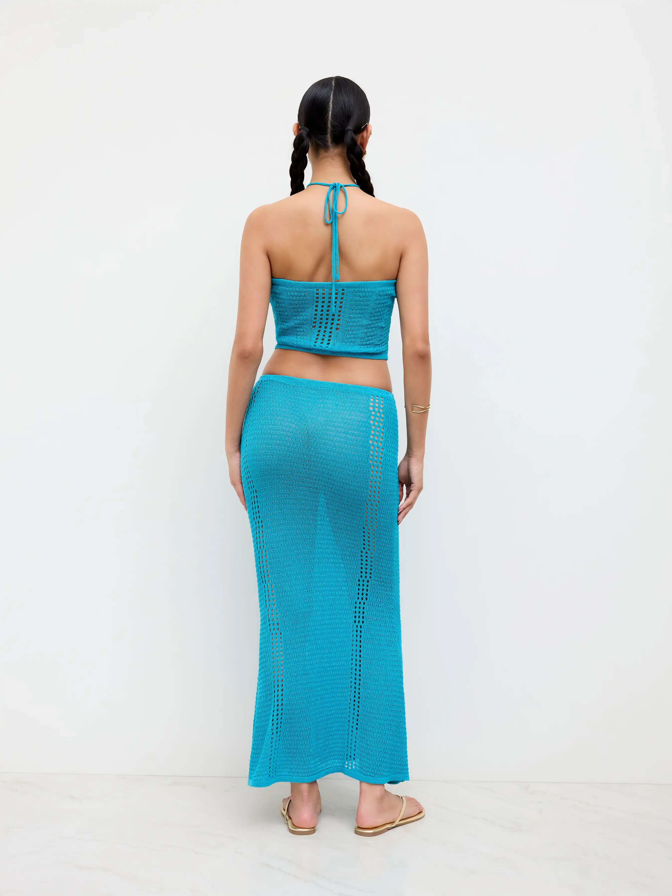 13014-knitted-halter-neckline-beaded-bandeau-top-mid-rise-mermaid-maxi-skirt-set-1.webp