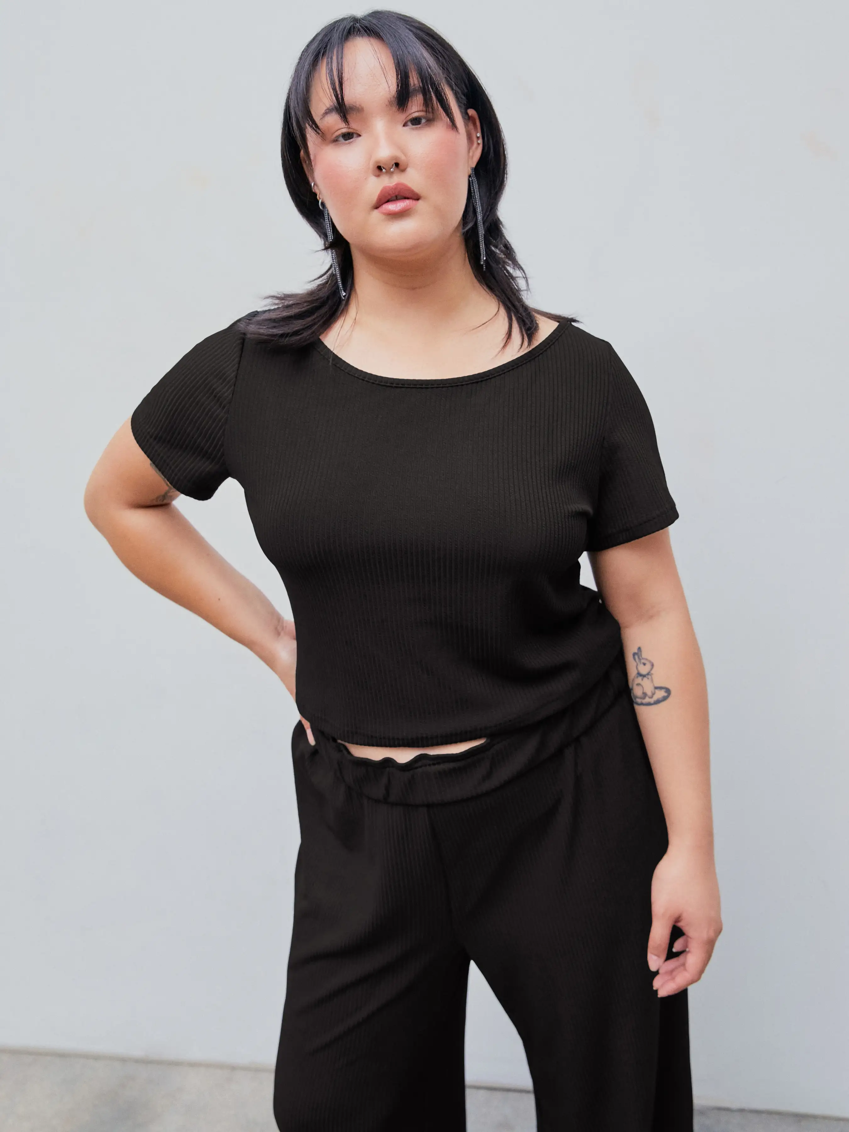 13185-knitted-short-sleeve-crop-top-wide-leg-trousers-set-curve-plus-1.jpg