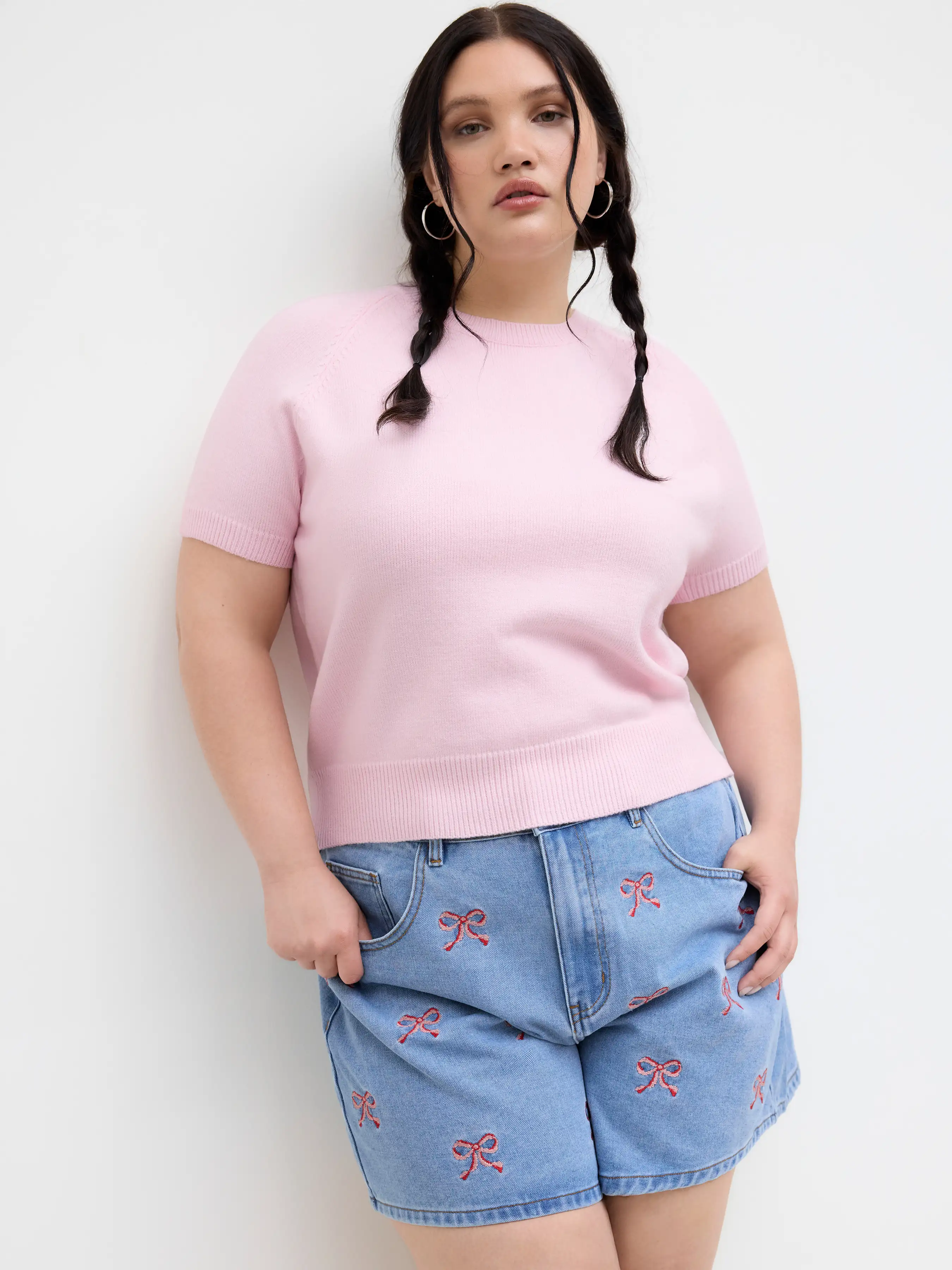 13277-knit-bowknot-cut-out-top-curve-plus-1.webp