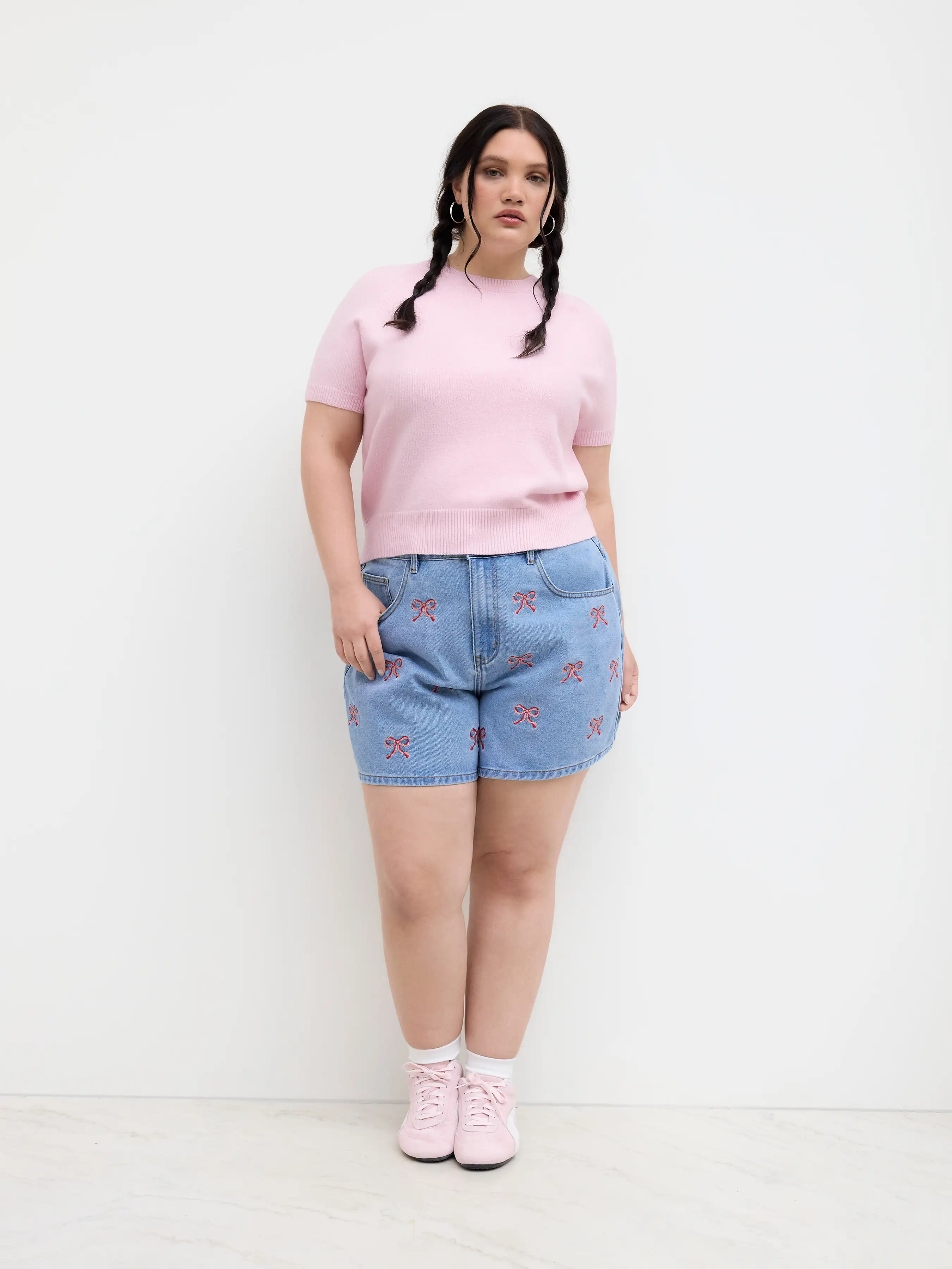 13277-knit-bowknot-cut-out-top-curve-plus-1.webp
