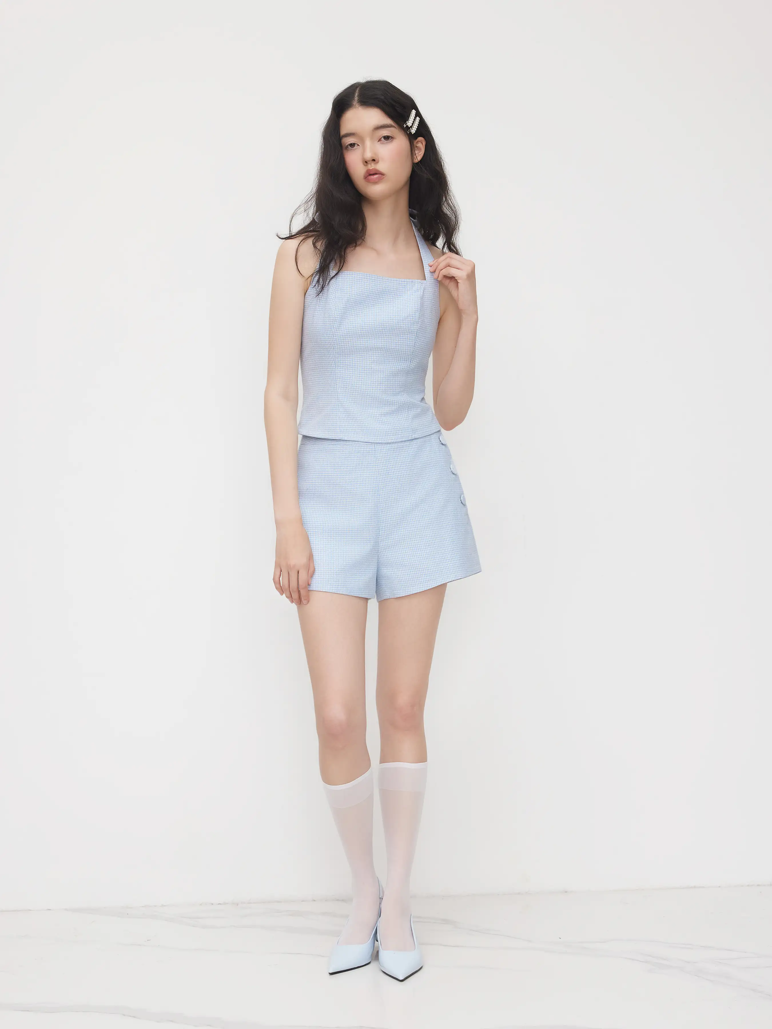 13787-linen-blend-halter-neckline-houndstooth-knotted-tank-top-1.webp