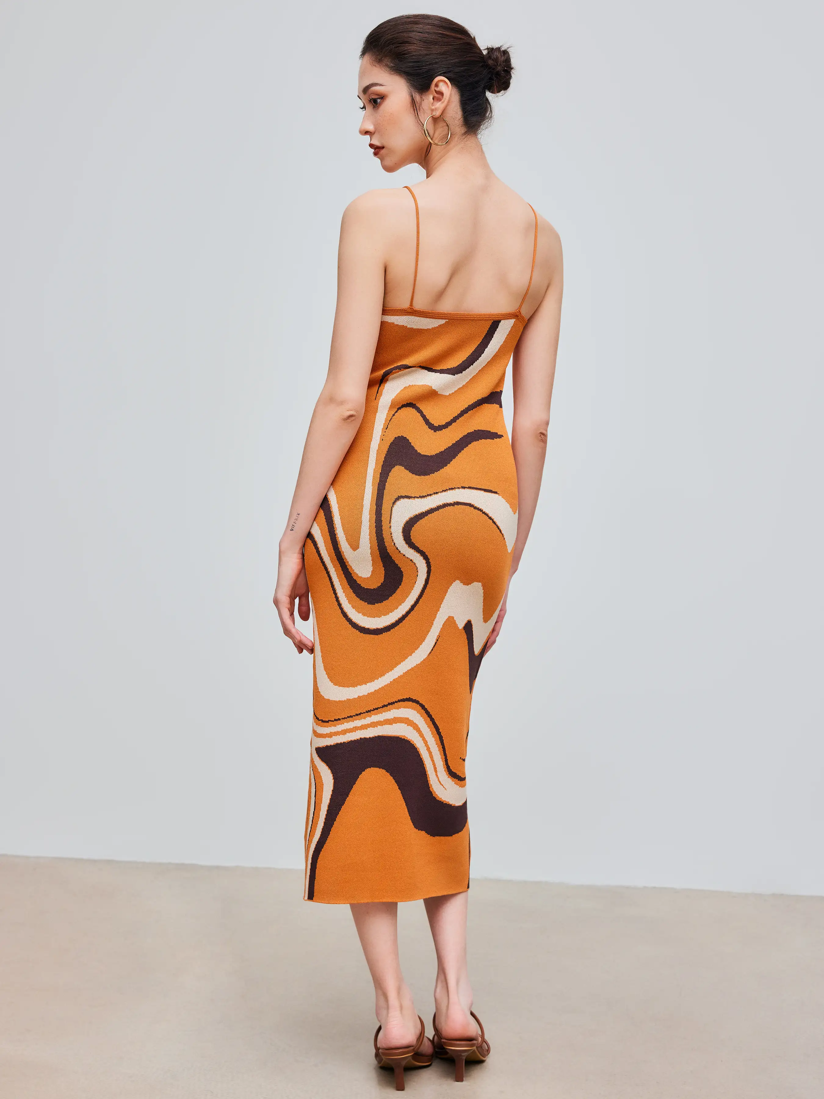 14155-knit-scoop-neckline-abstract-wave-striped-midi-dress-1.webp