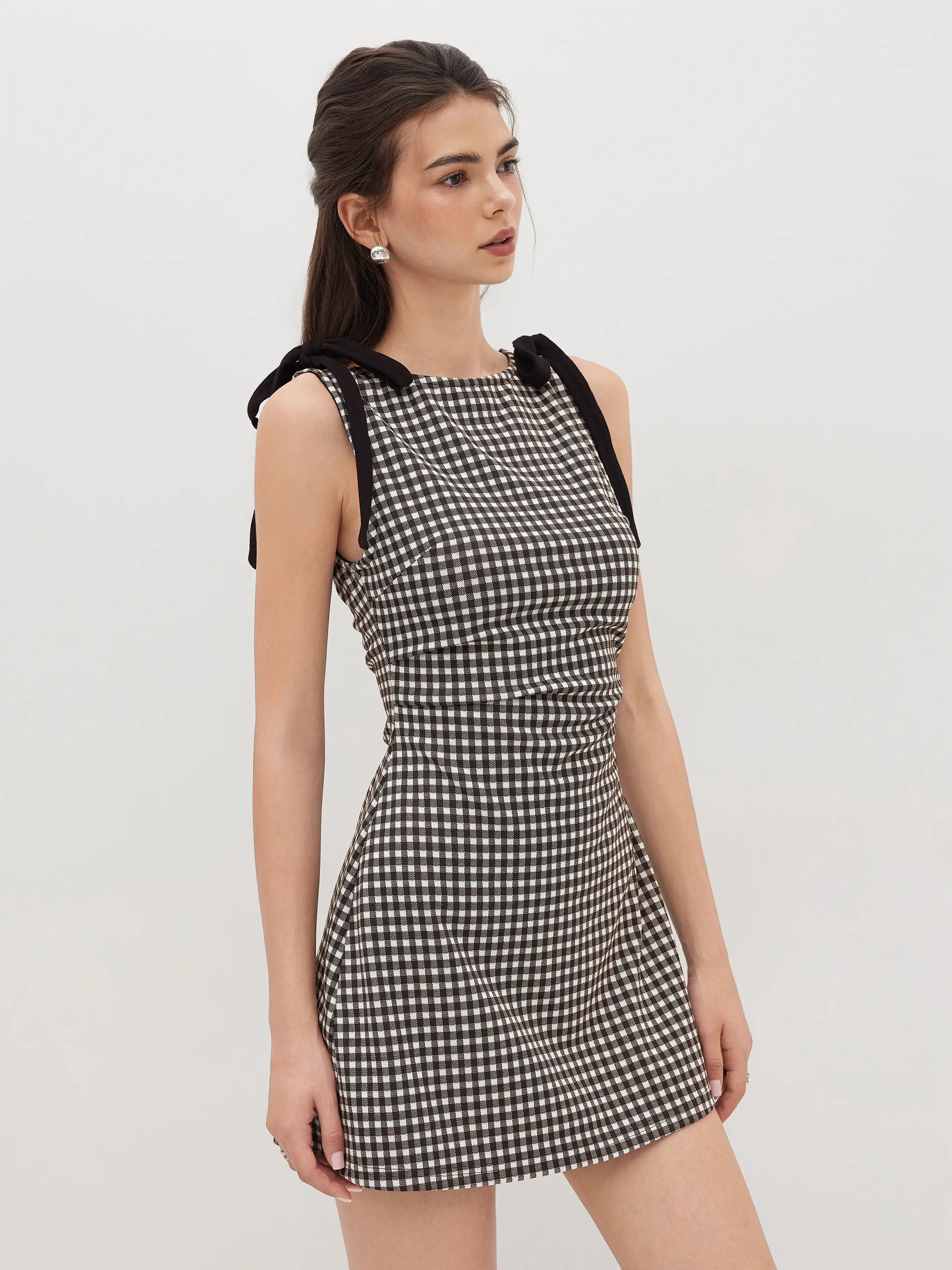 1511-round-neckline-gingham-bowknot-ruched-mini-dress-1.webp