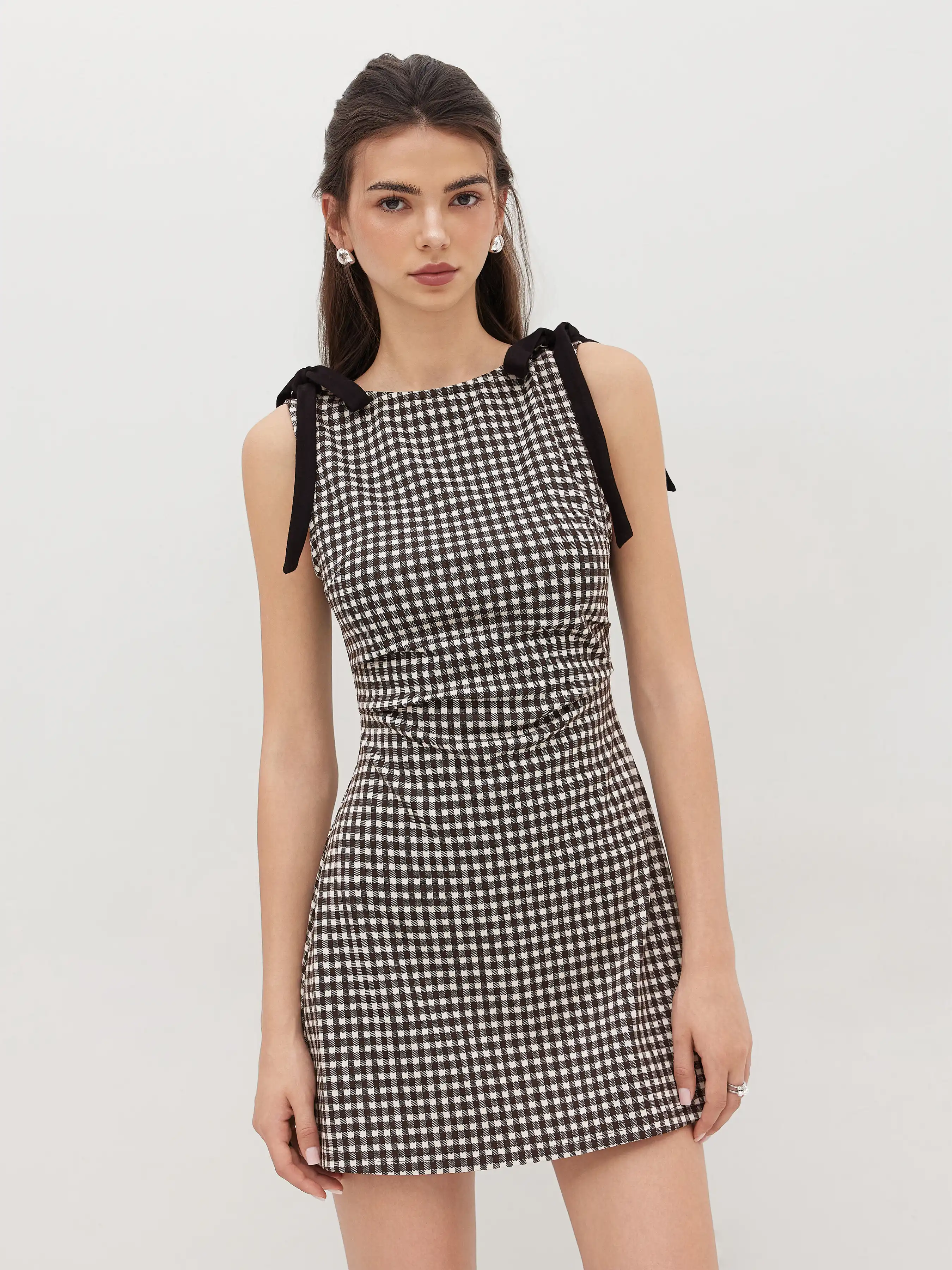 1511-round-neckline-gingham-bowknot-ruched-mini-dress-1.webp