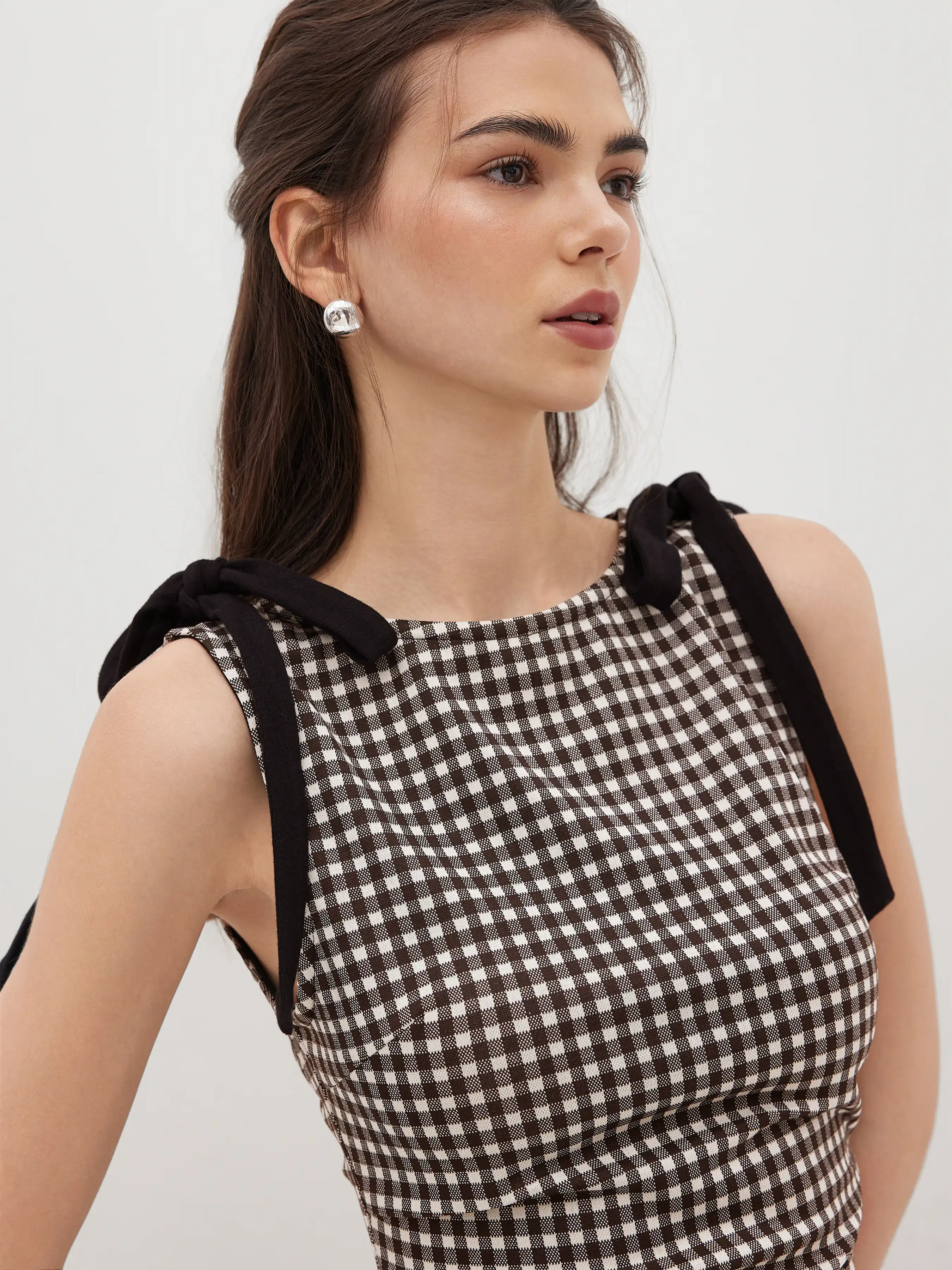 1511-round-neckline-gingham-bowknot-ruched-mini-dress-1.webp