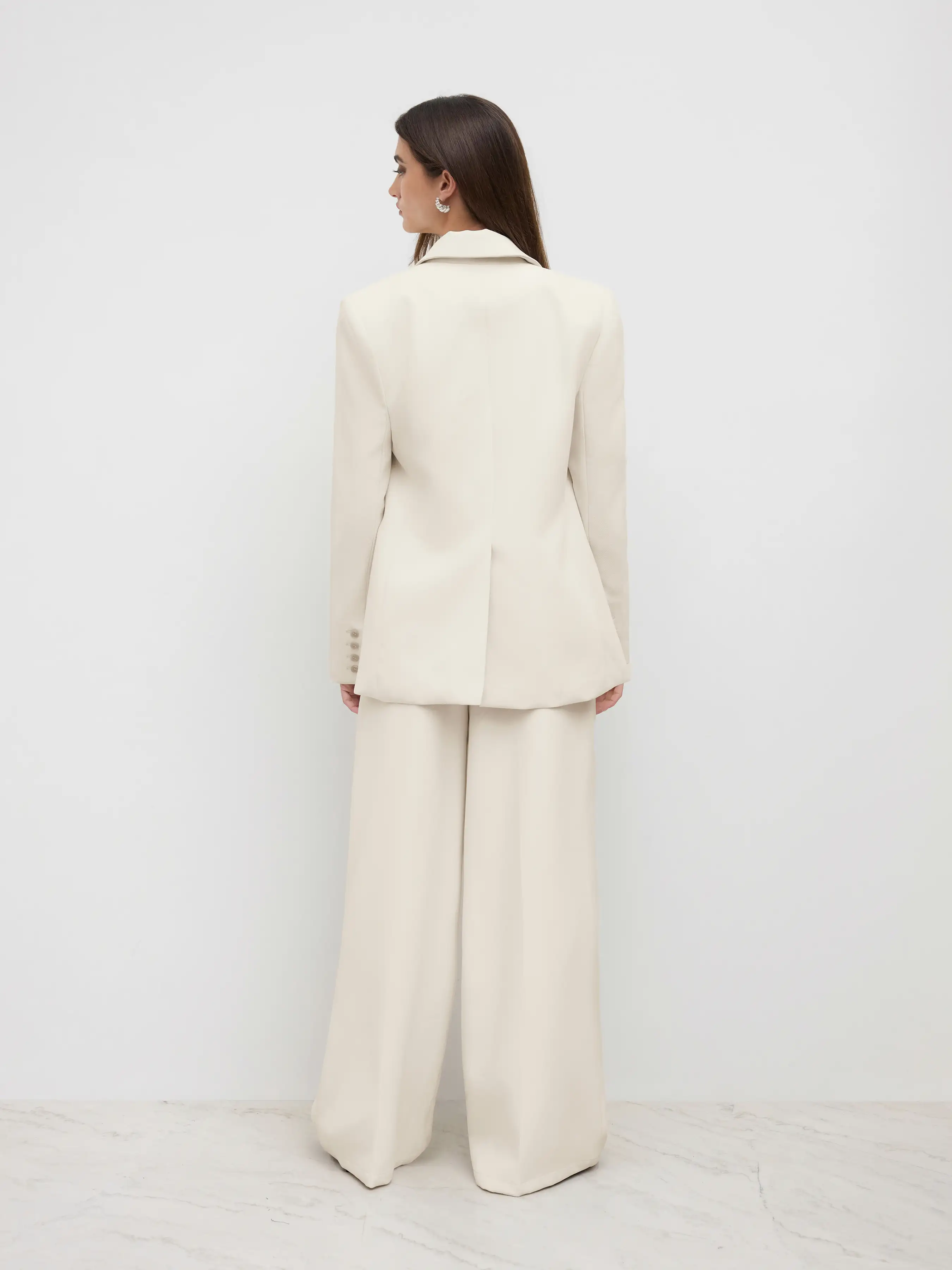 1603-notched-collar-oversized-blazer-1.webp