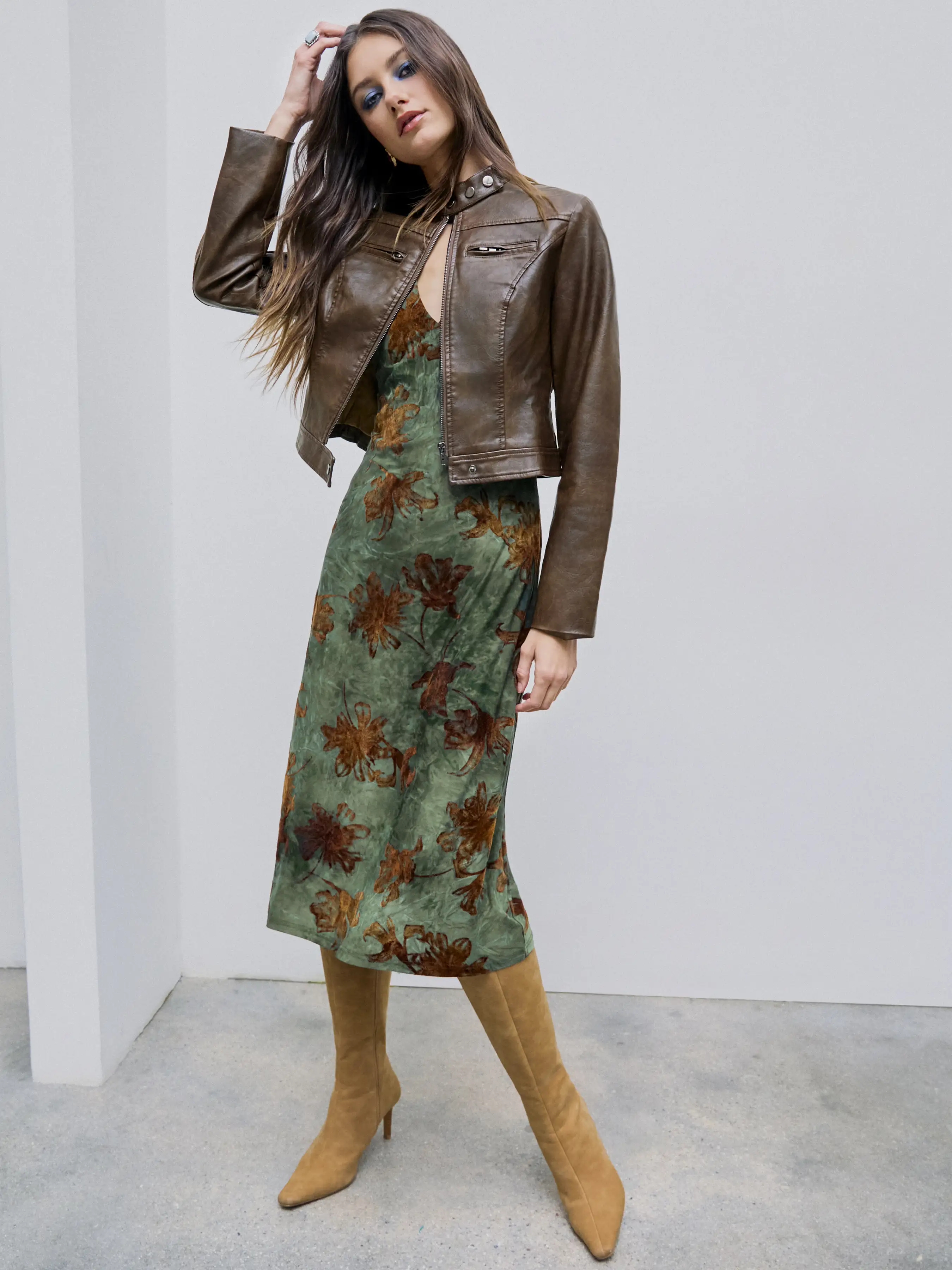 1642-faux-leather-stand-collar-zipper-biker-jacket-1.webp
