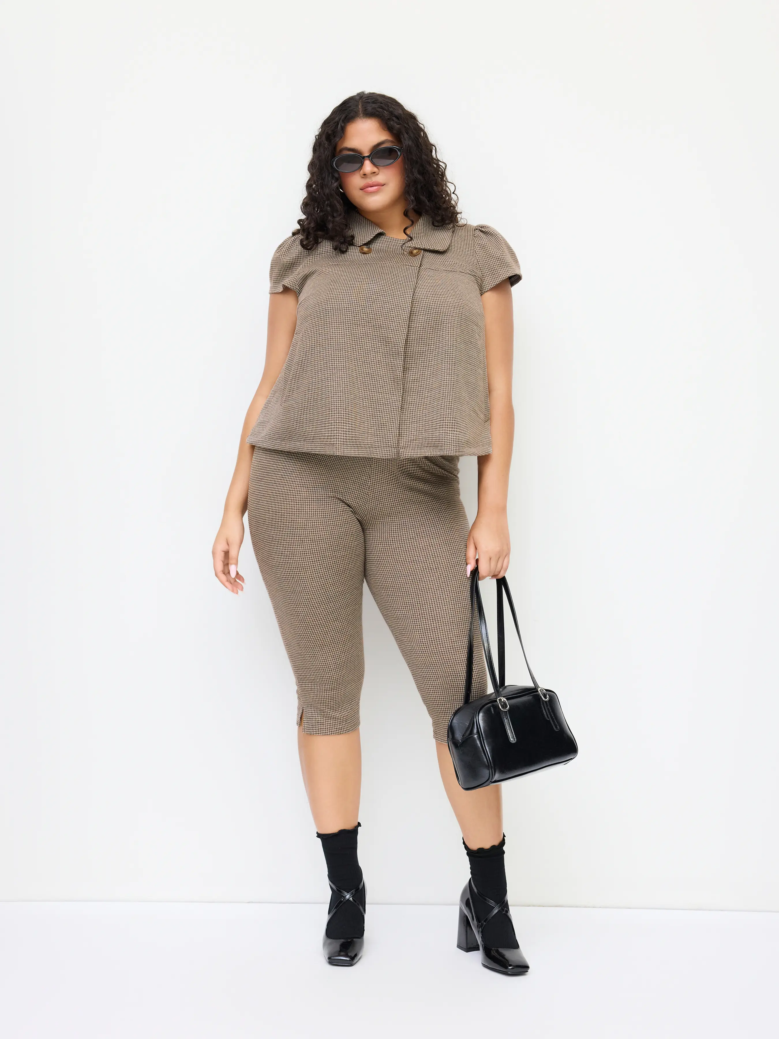 Peter Pan Collar Houndstooth Button Short Sleeve Blouse Curve & Plus