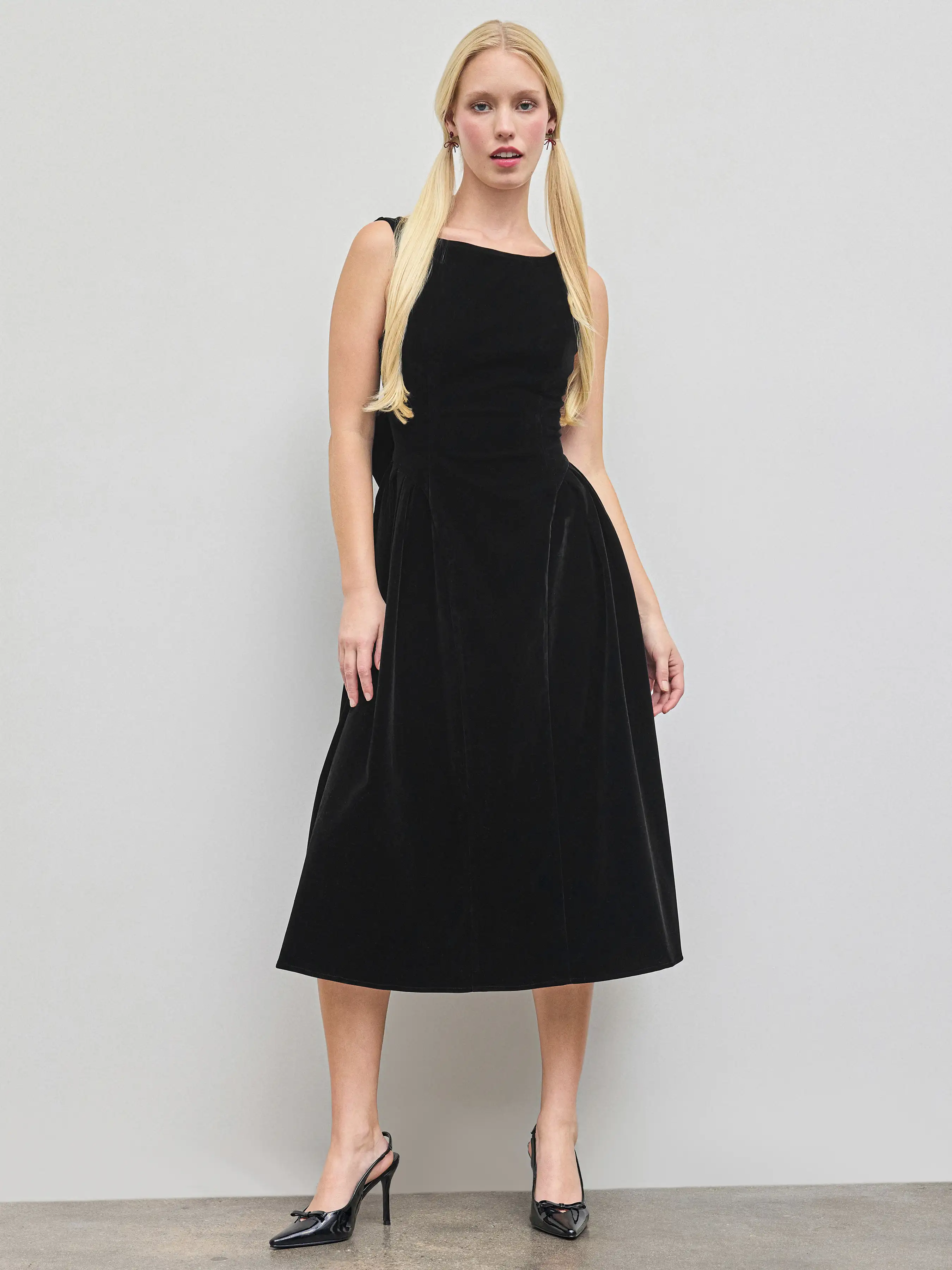 Velvet Boat Neck Bowknot Backless Midi Dress