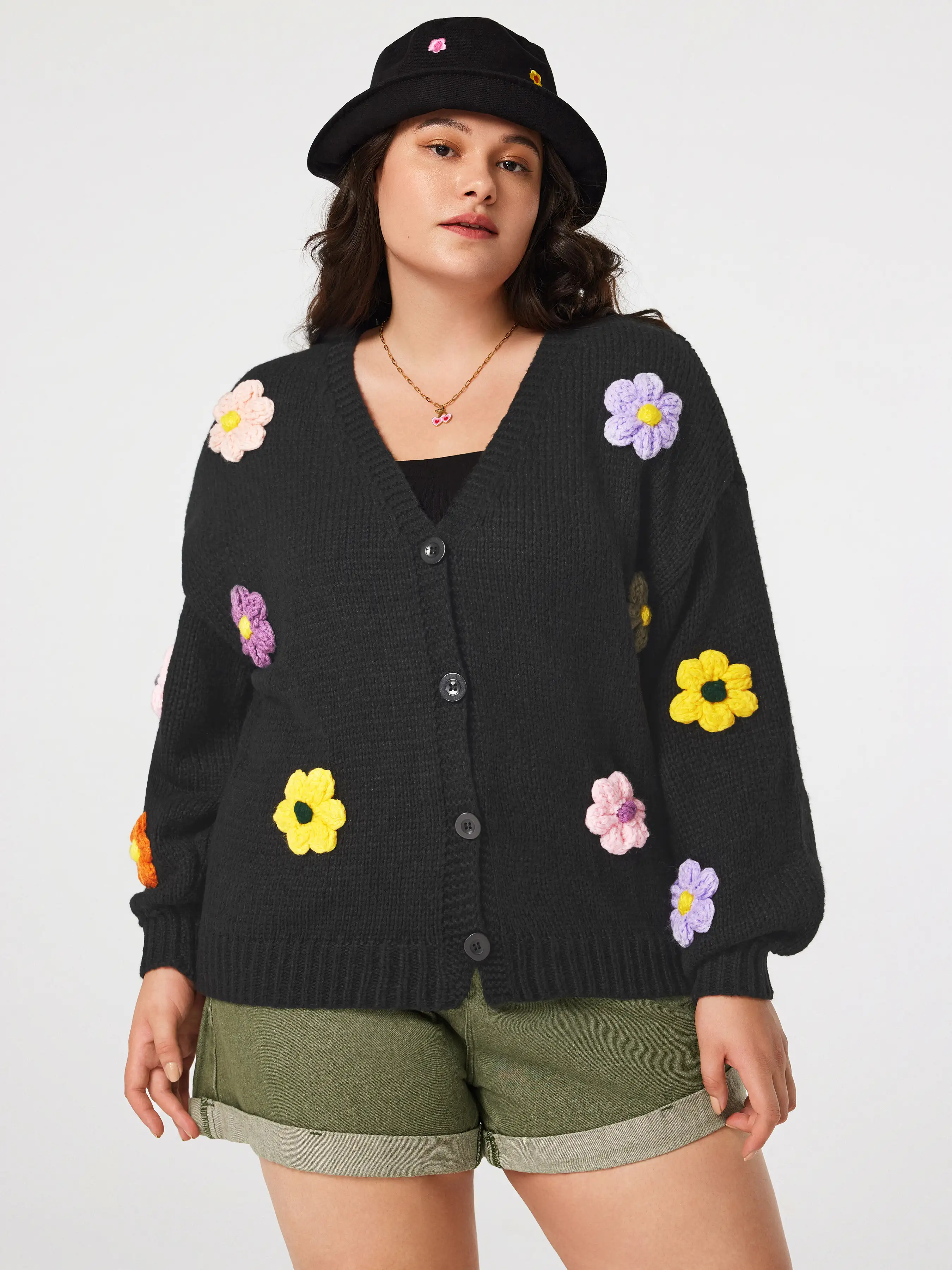 V-neck 3D Flower Knitted Cardigan Curve & Plus