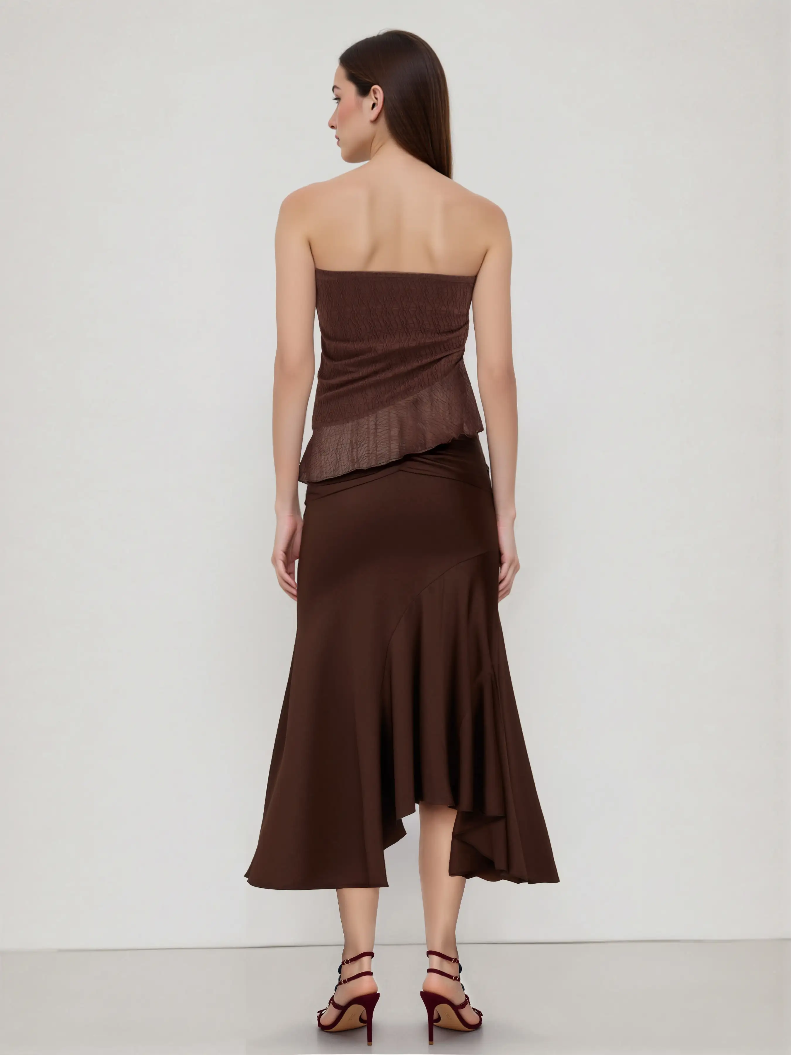 2293-mid-rise-ruffle-hem-ruched-maxi-skirt-1.webp