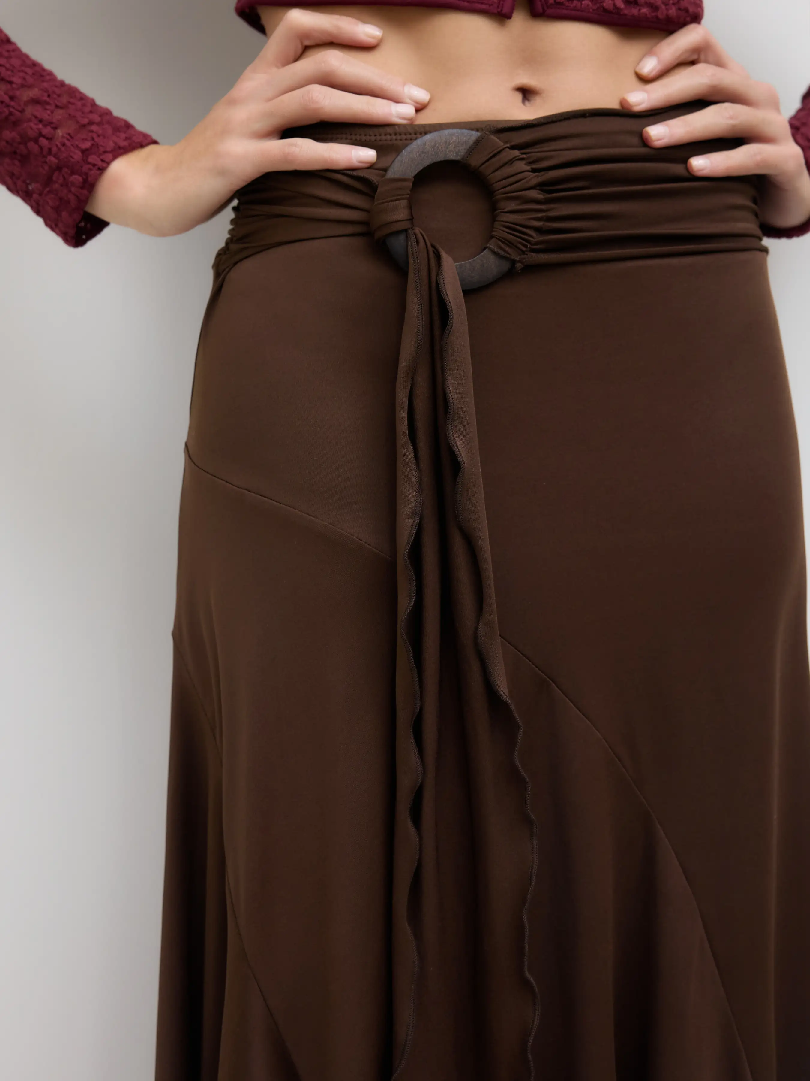 2293-mid-rise-ruffle-hem-ruched-maxi-skirt-1.webp