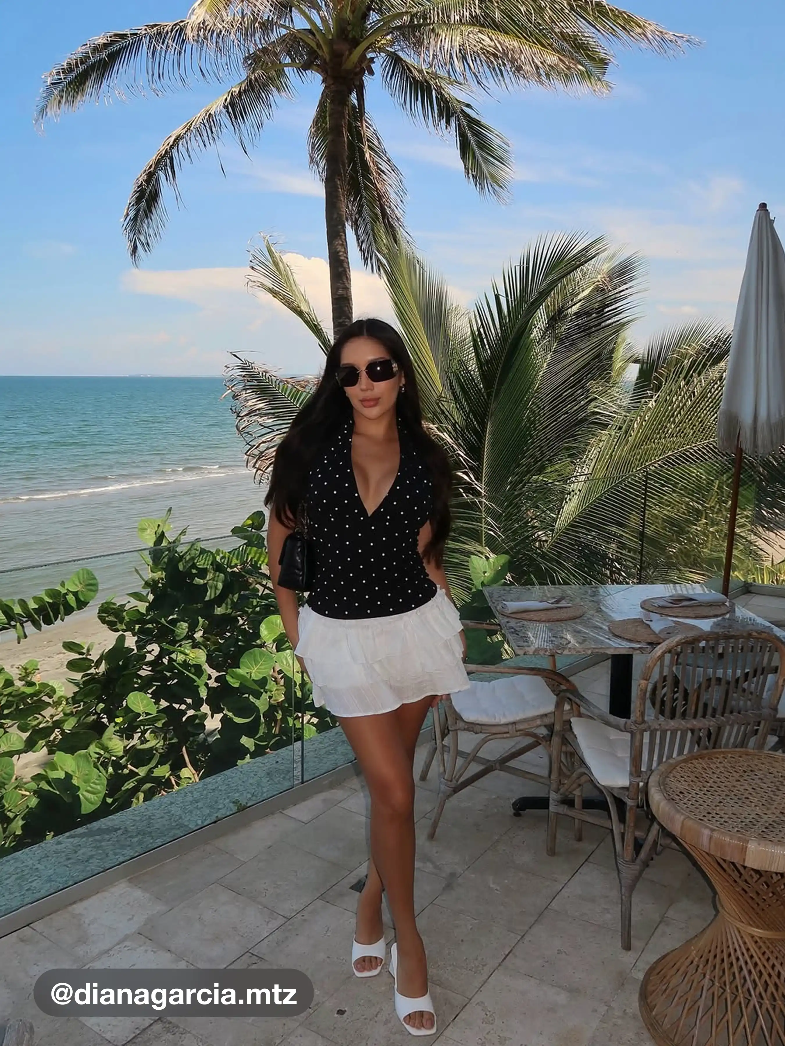 Lace Mid Rise Layered Mini Skirt