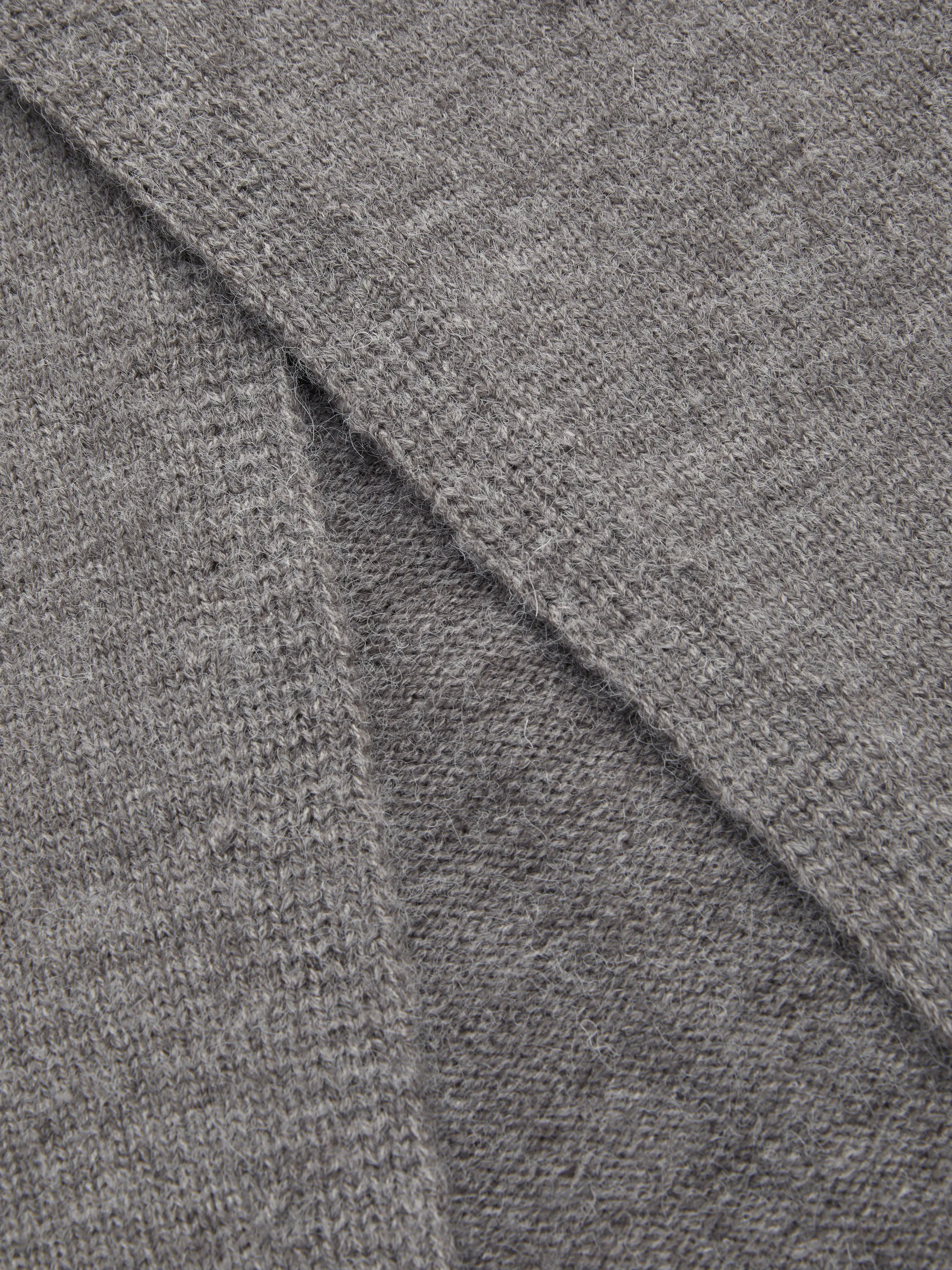 2530-knit-stand-collar-split-vest-1.webp