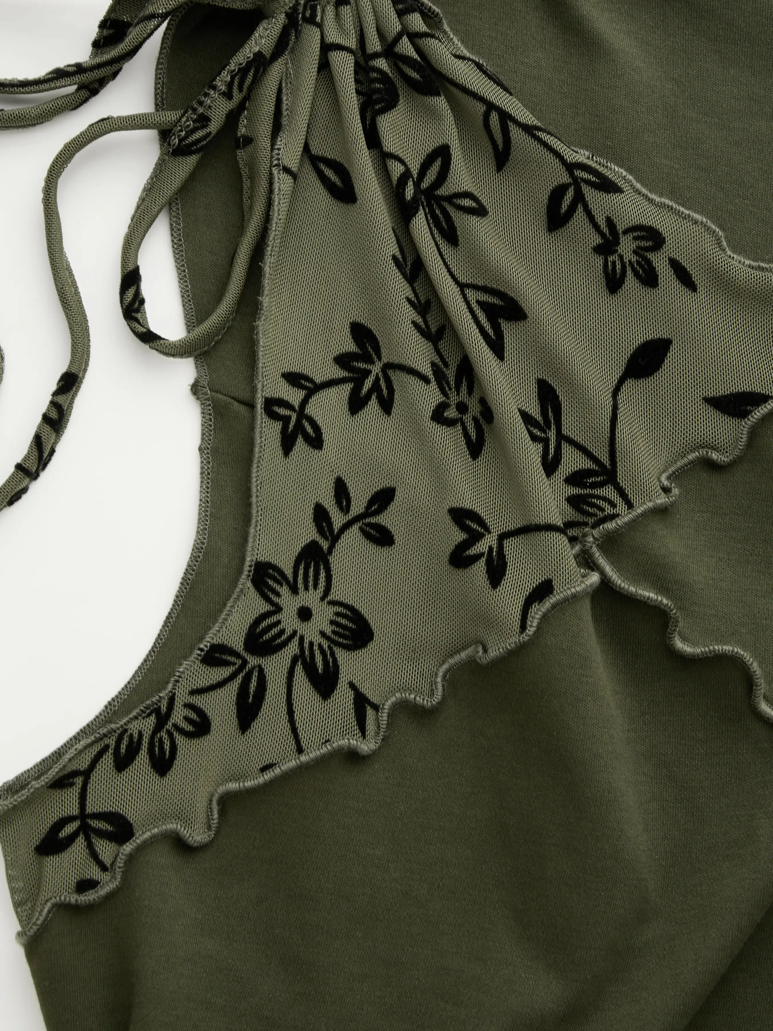 2609-boat-neck-floral-patched-tank-top-1.webp