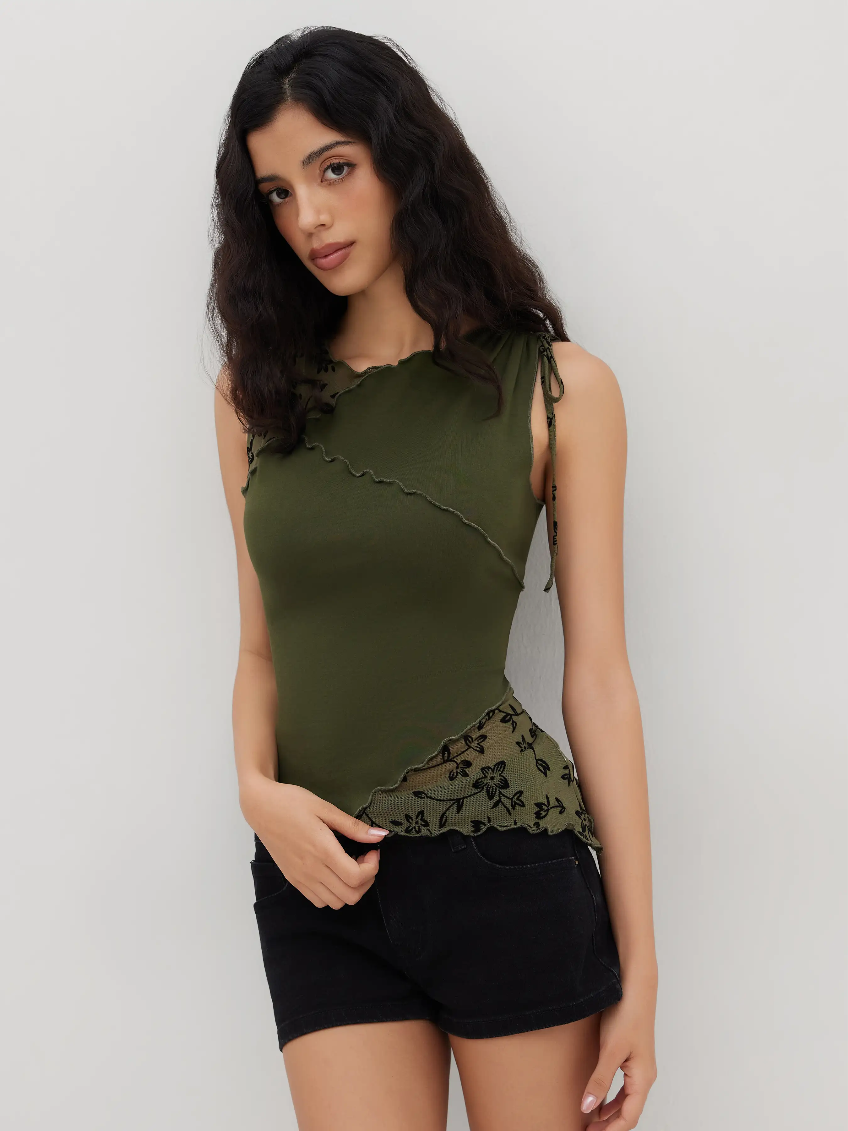 2609-boat-neck-floral-patched-tank-top-1.webp