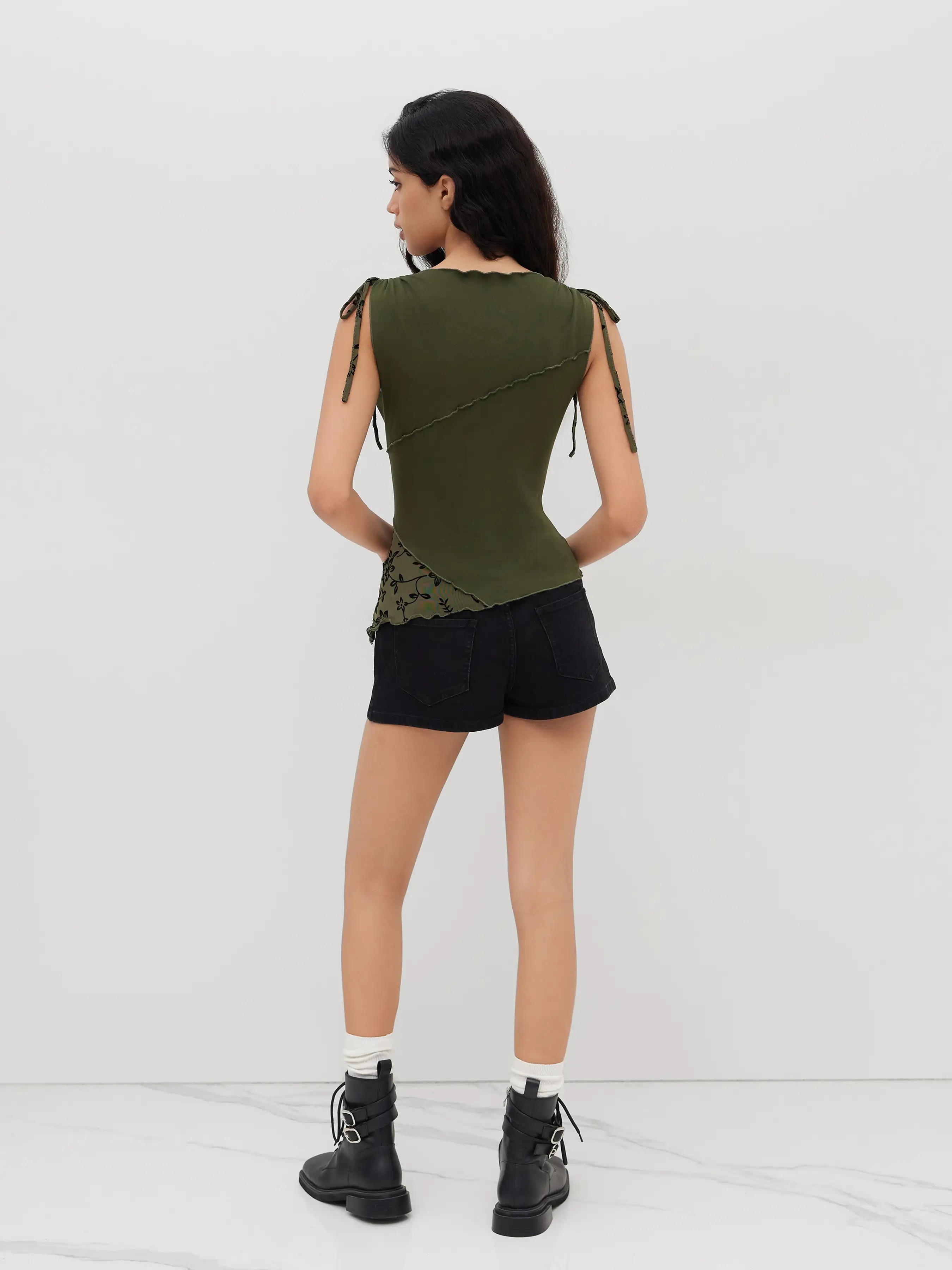 2609-boat-neck-floral-patched-tank-top-1.webp