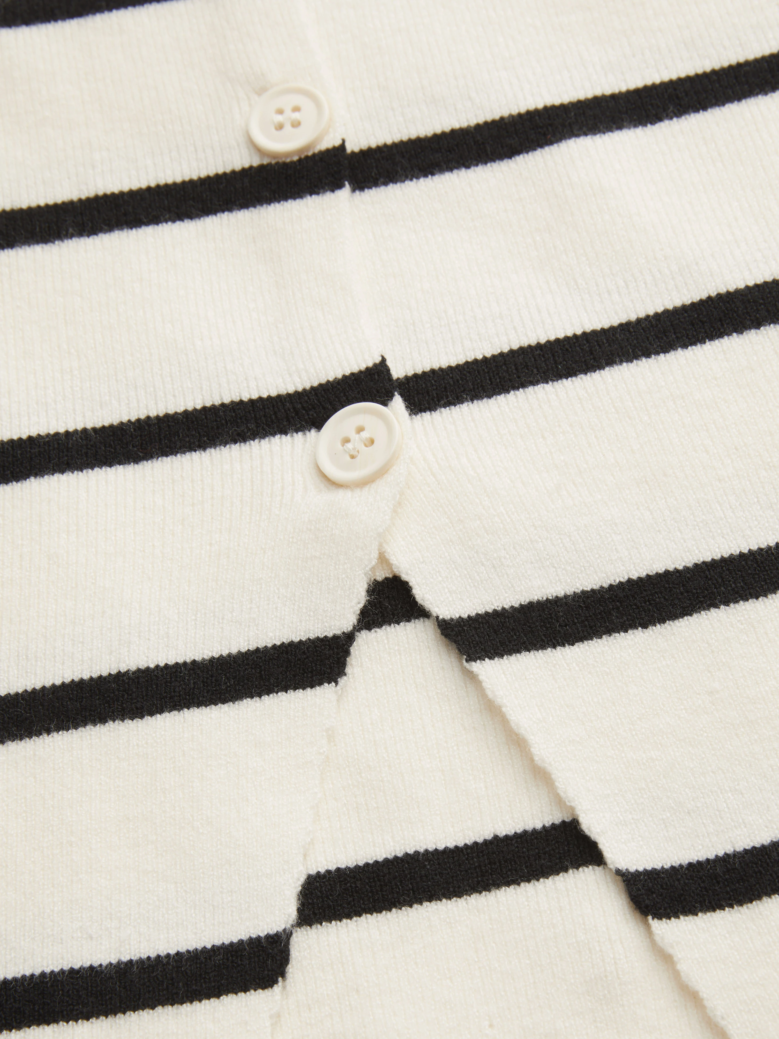 3111-knit-boat-neck-striped-button-split-vest-1.webp