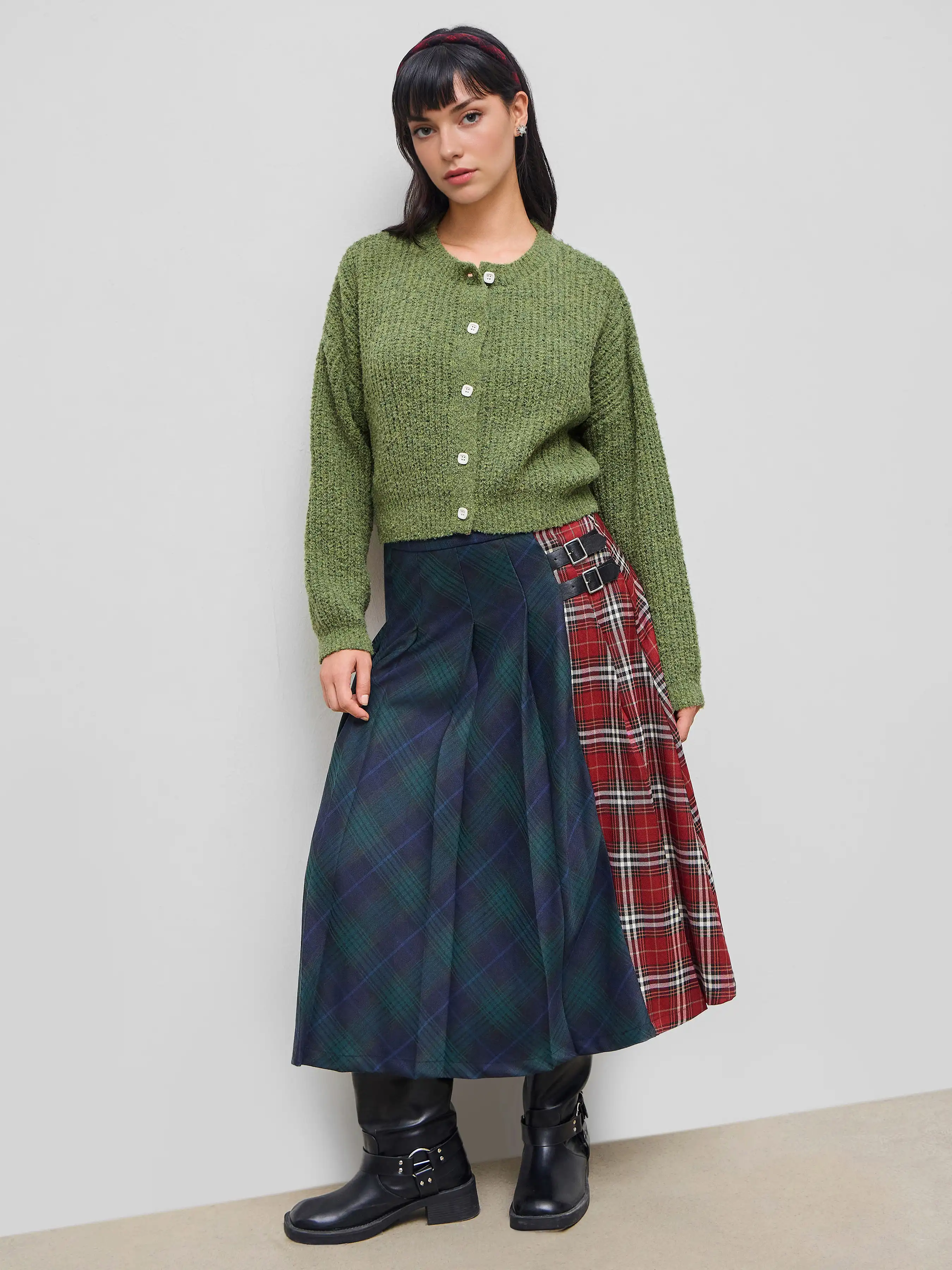 312-knit-round-neckline-button-cardigan-1.webp