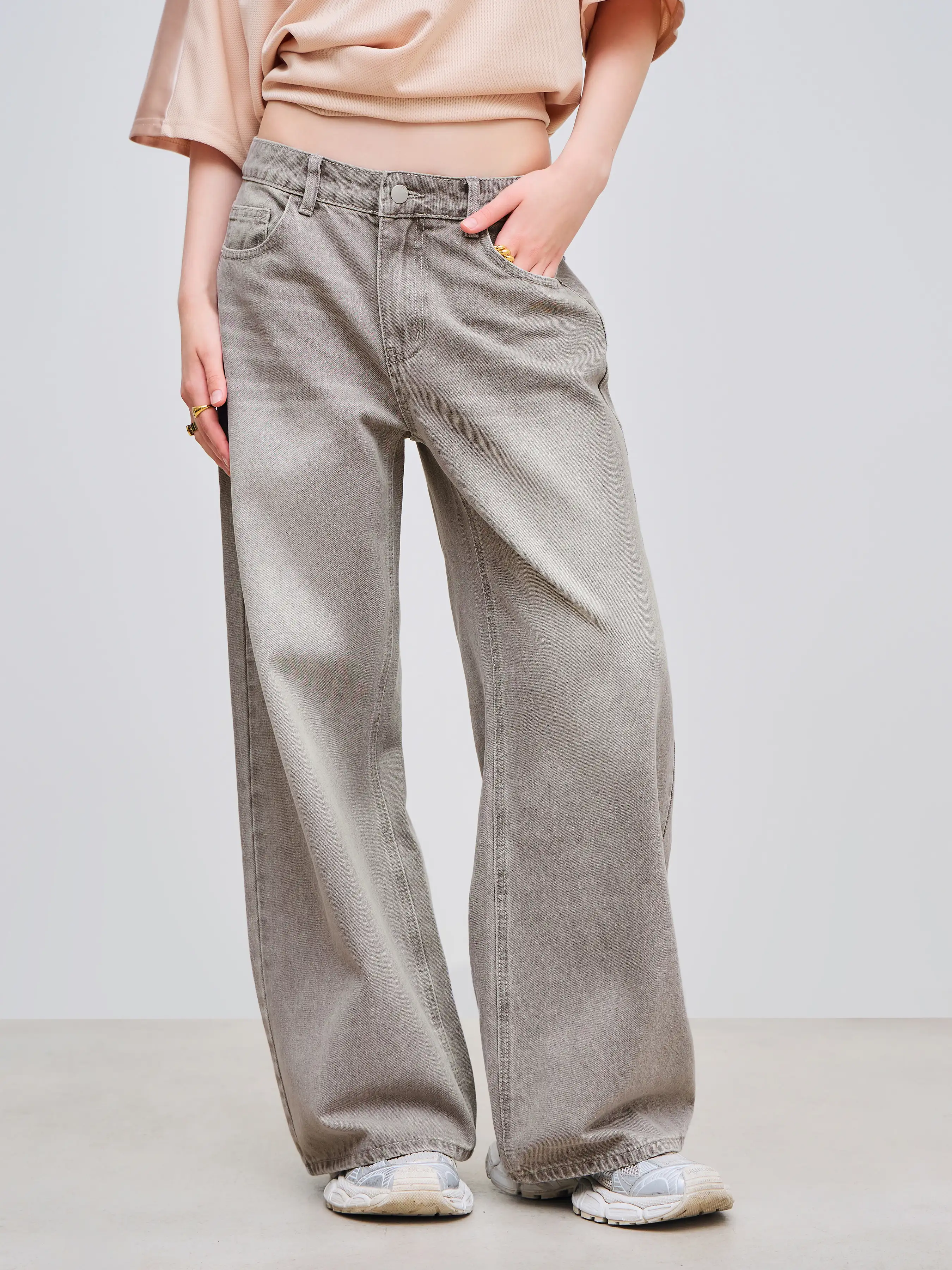 Cider Denim Low Rise Solid Pocket Straight Leg Jeans