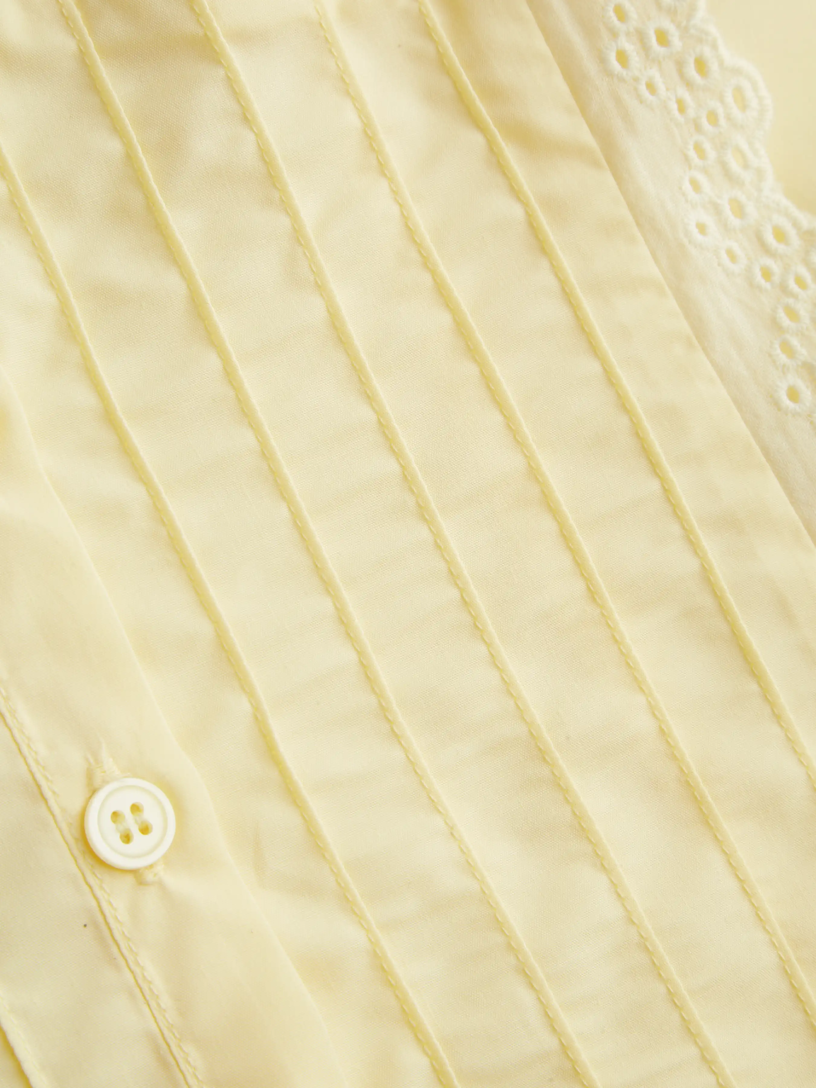 3268-cotton-blend-button-up-lace-trim-tank-top-1.webp