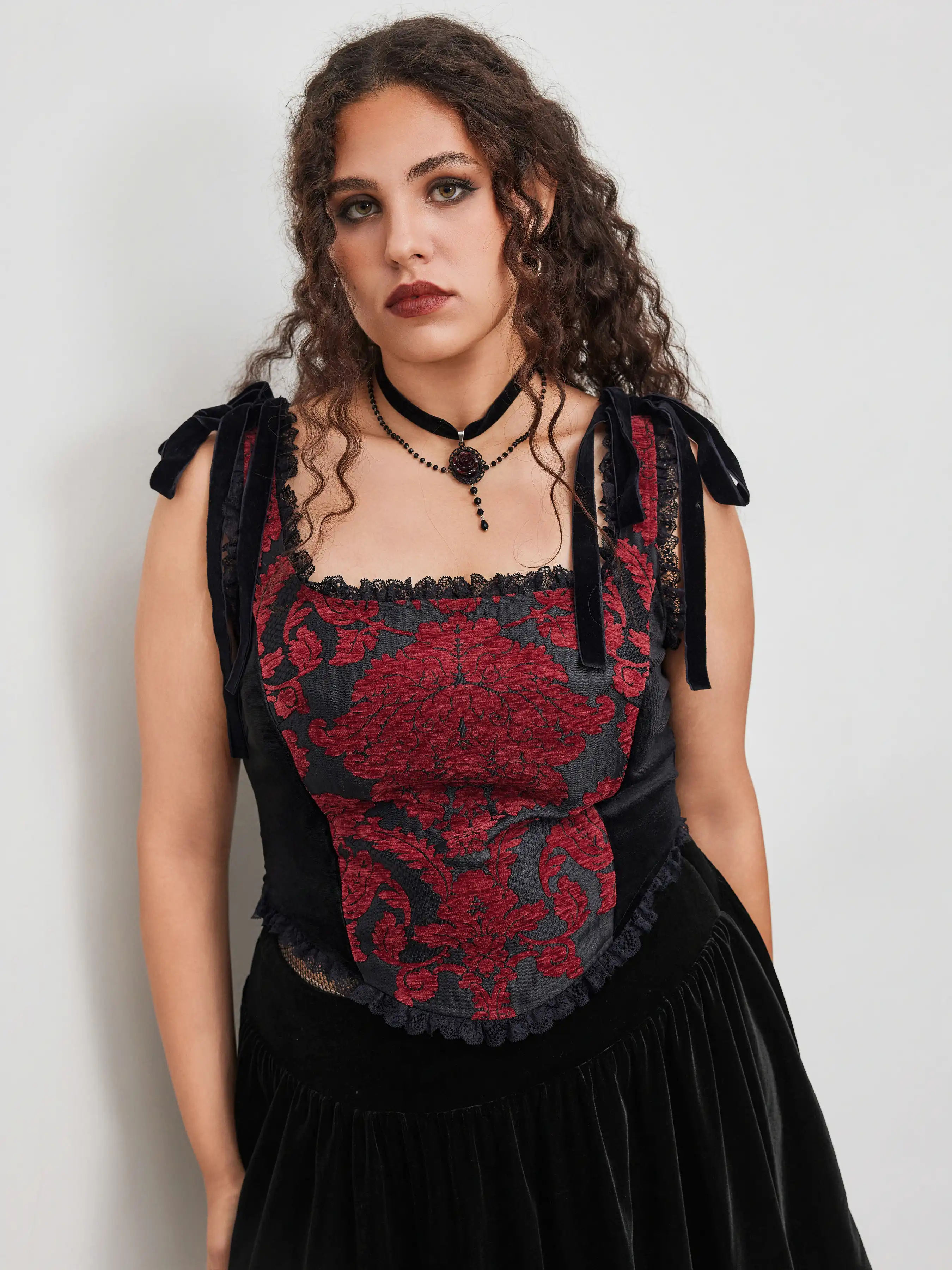Scoop Neckline Floral Lace Knotted Cami Top Curve & Plus