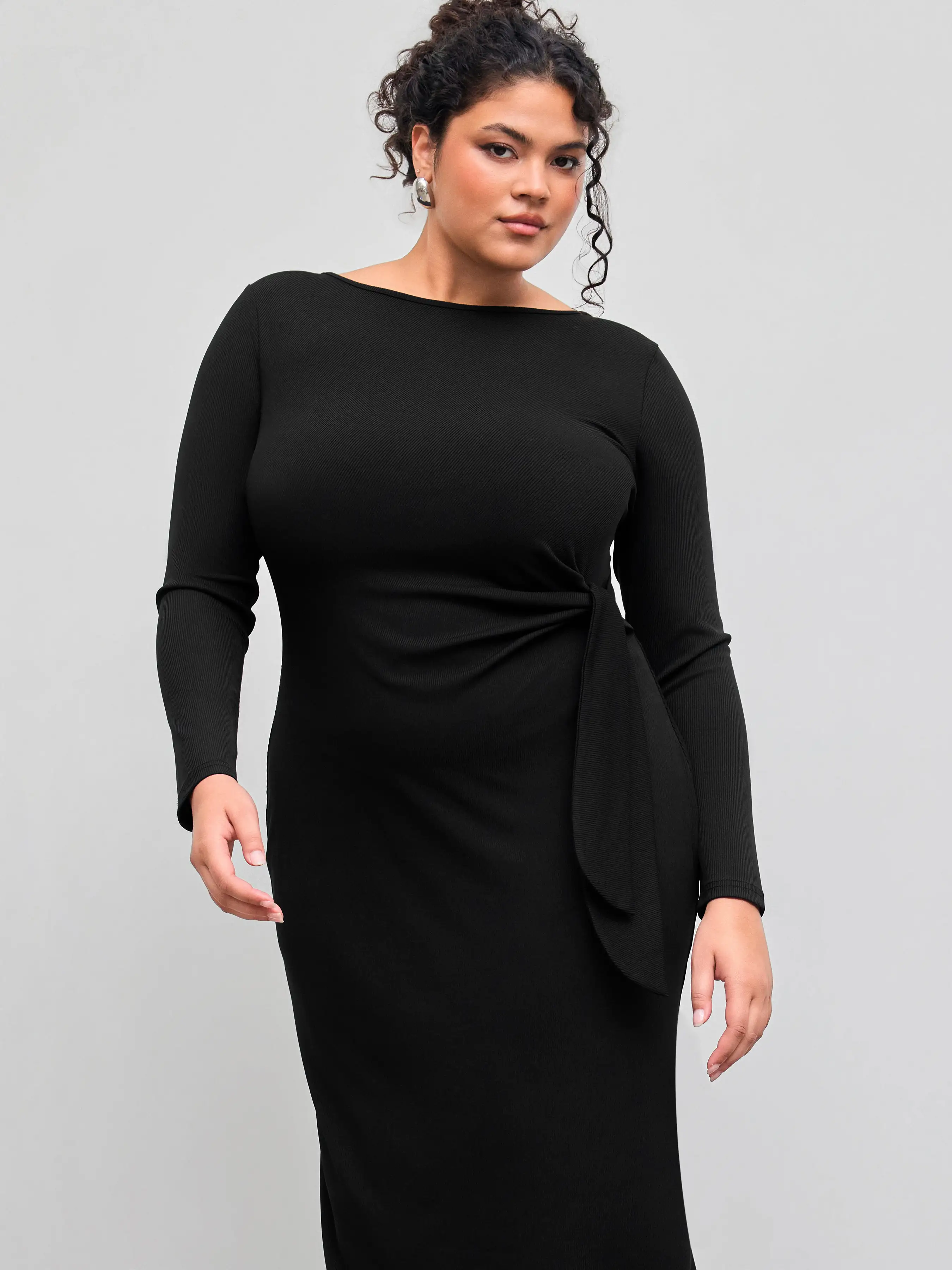 Round Neckline Solid Knotted Midi Dress Curve & Plus