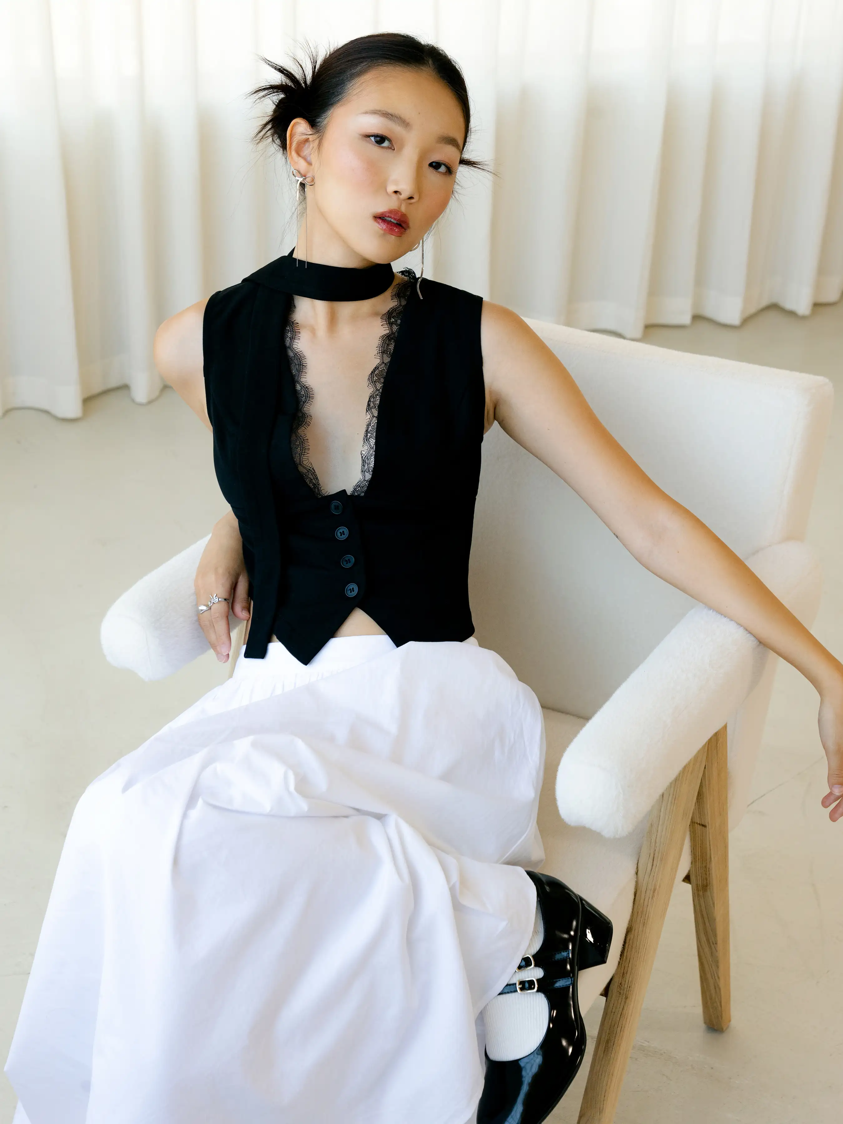 V-Neck Lace Trim Waistcoat With Scarf