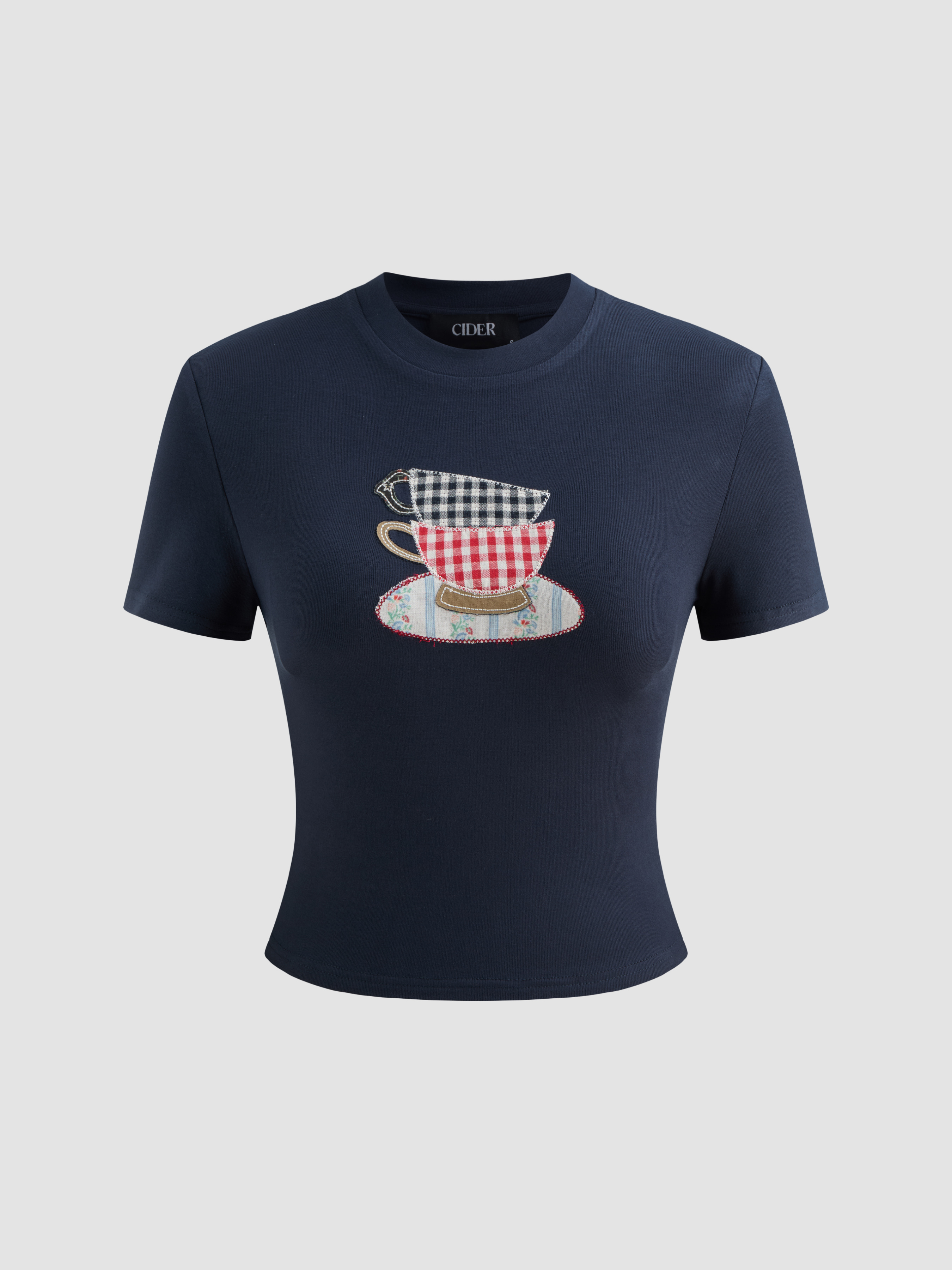 Round Neckline Cup Appliques Short Sleeve Tee