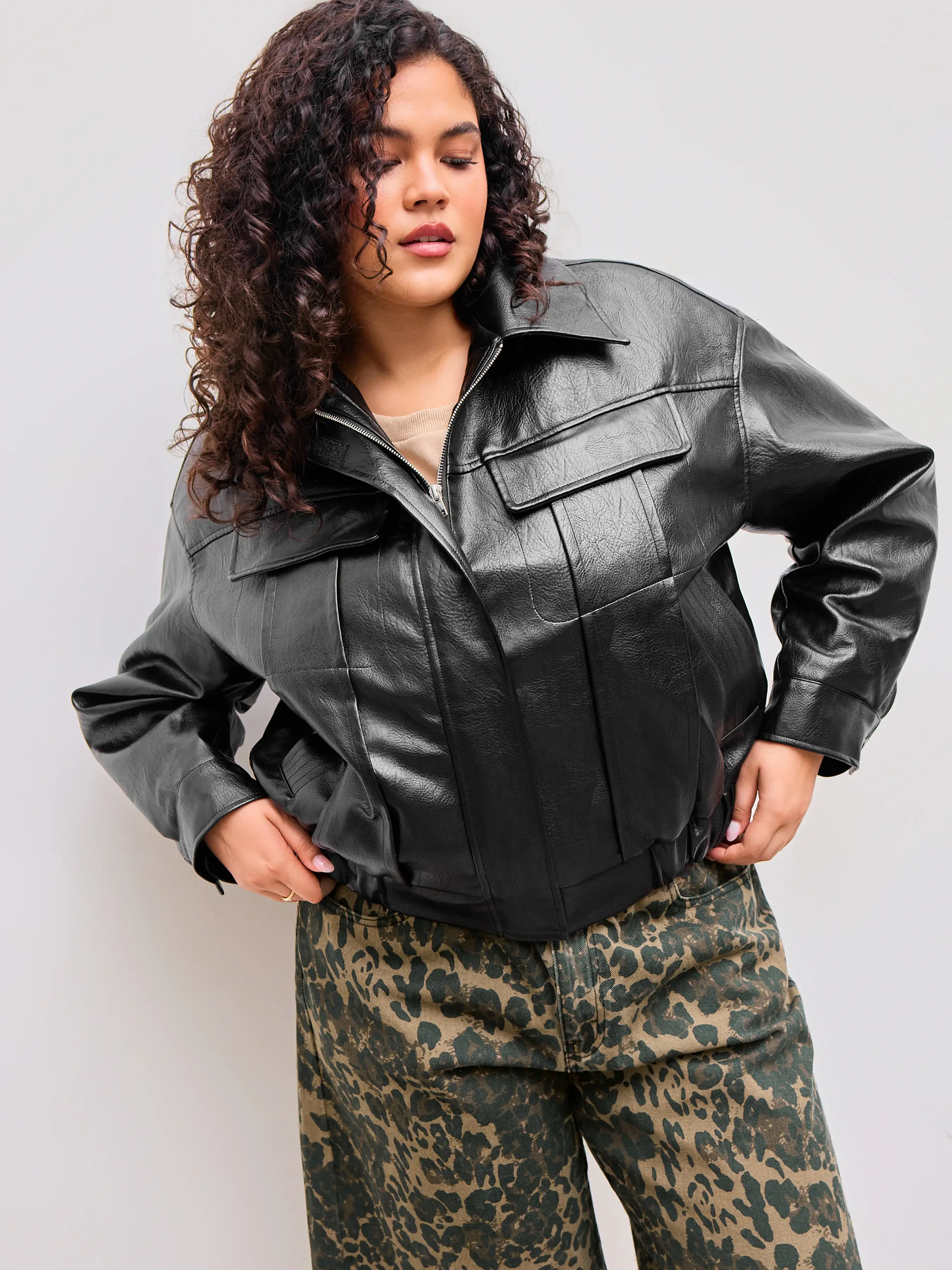 Faux Leather Collar Solid Zipper Jacket With Leopard Print Lining Curve & Plus