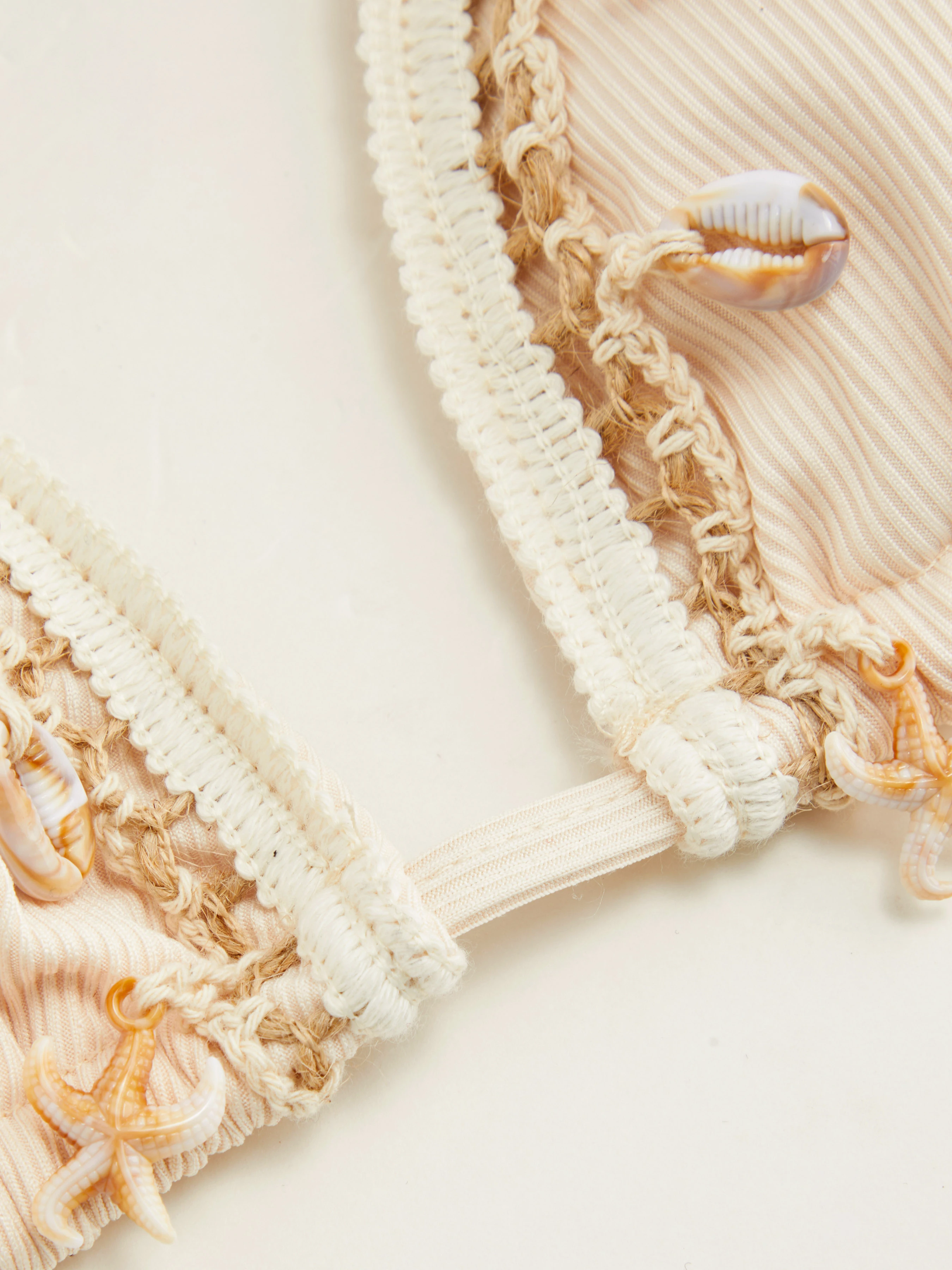 3794-halter-neckline-starfish-shell-knotted-tie-side-bikini-set-1.webp