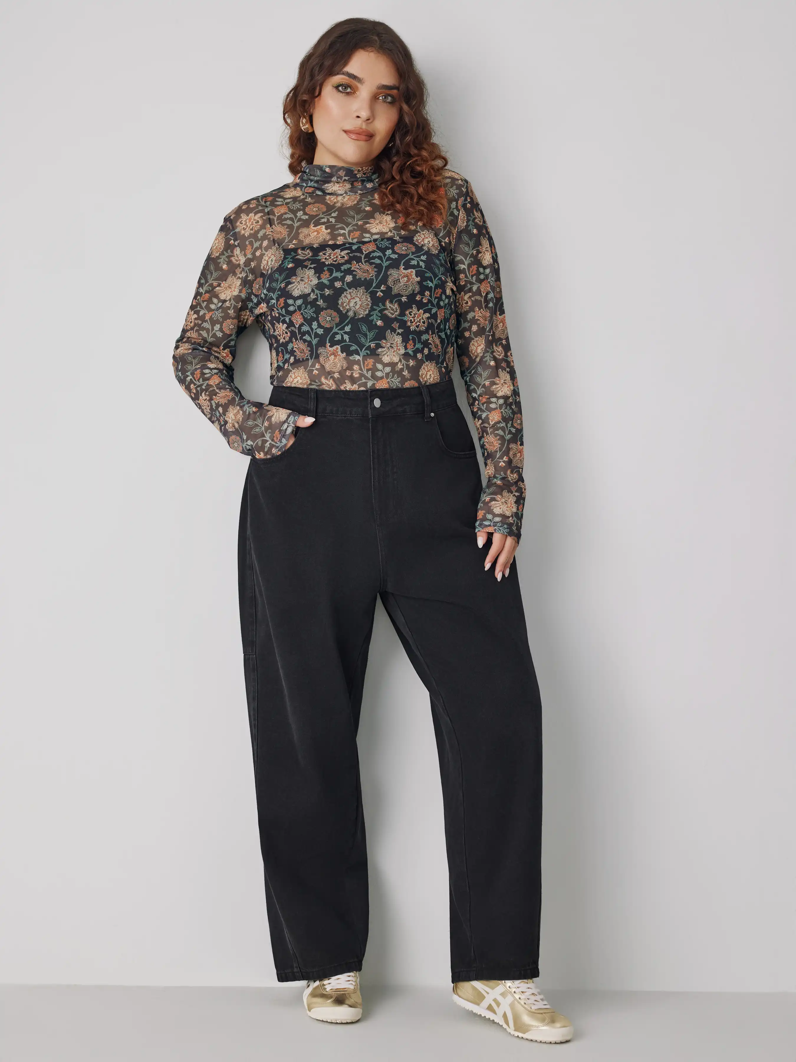 4003-denim-high-waist-pocket-tapered-trousers-curve-plus-1.webp