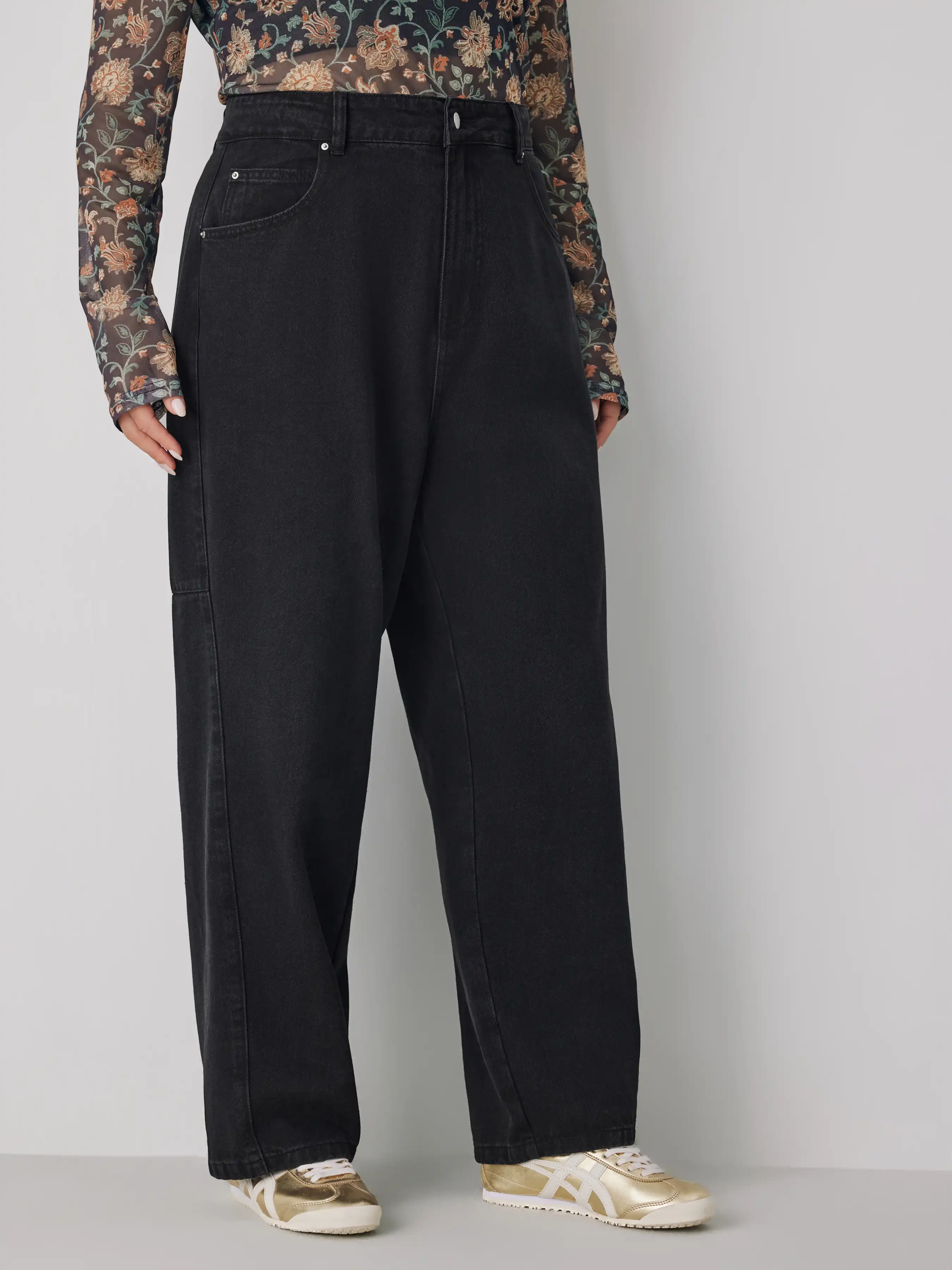 4003-denim-high-waist-pocket-tapered-trousers-curve-plus-1.webp
