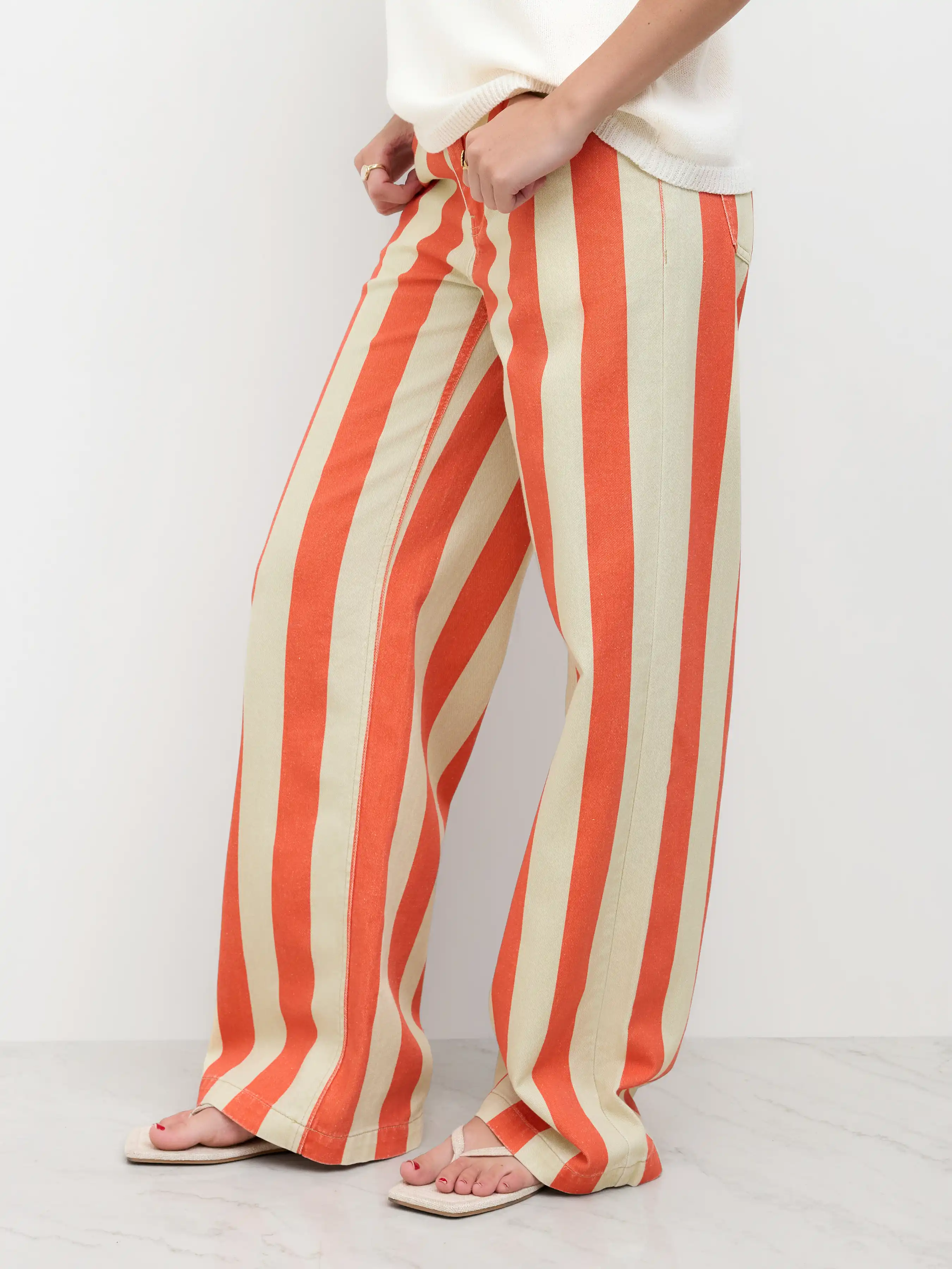 4243-cider-denim-low-rise-stripe-wide-leg-jeans-1.webp