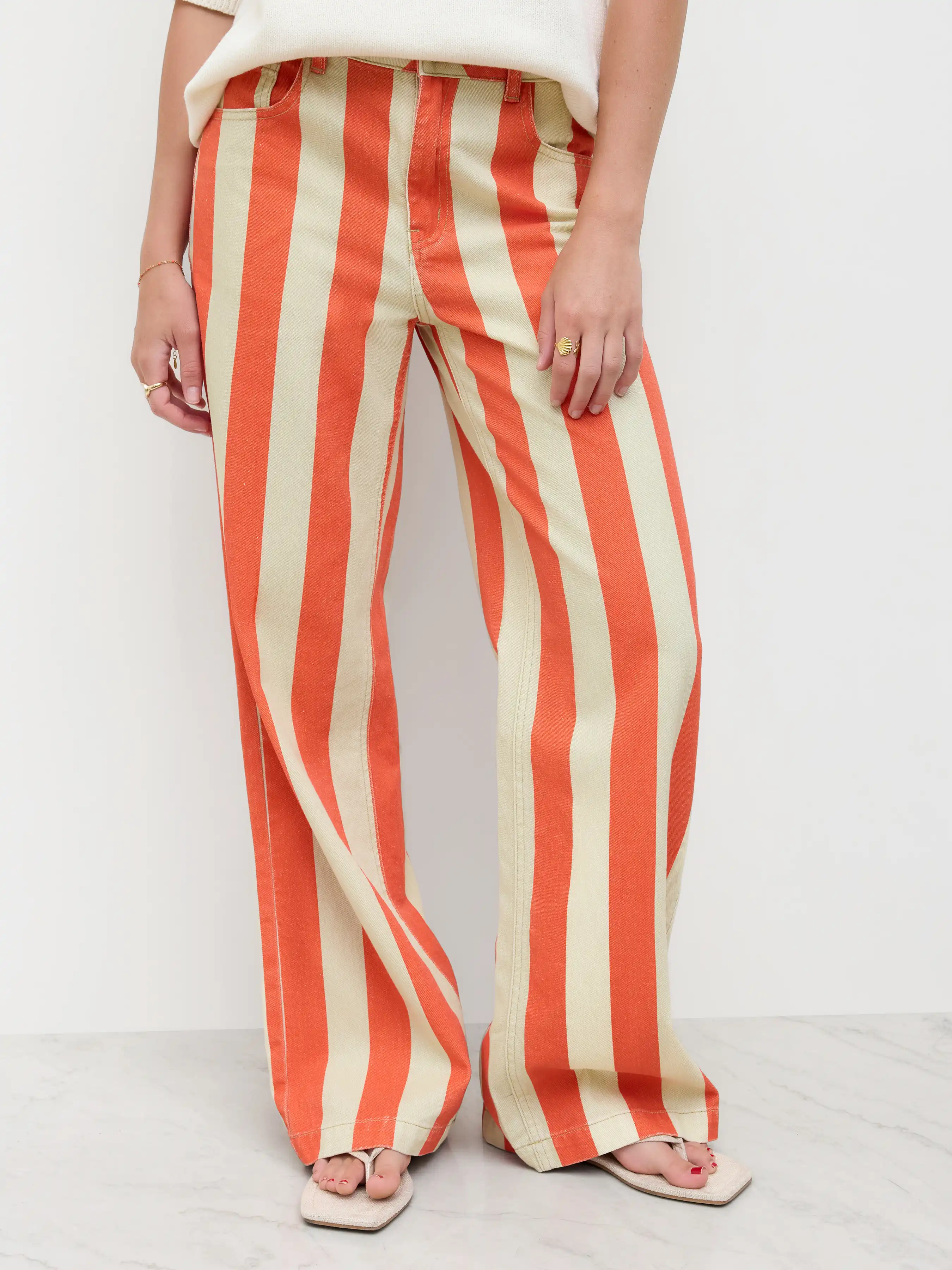 4243-cider-denim-low-rise-stripe-wide-leg-jeans-1.webp
