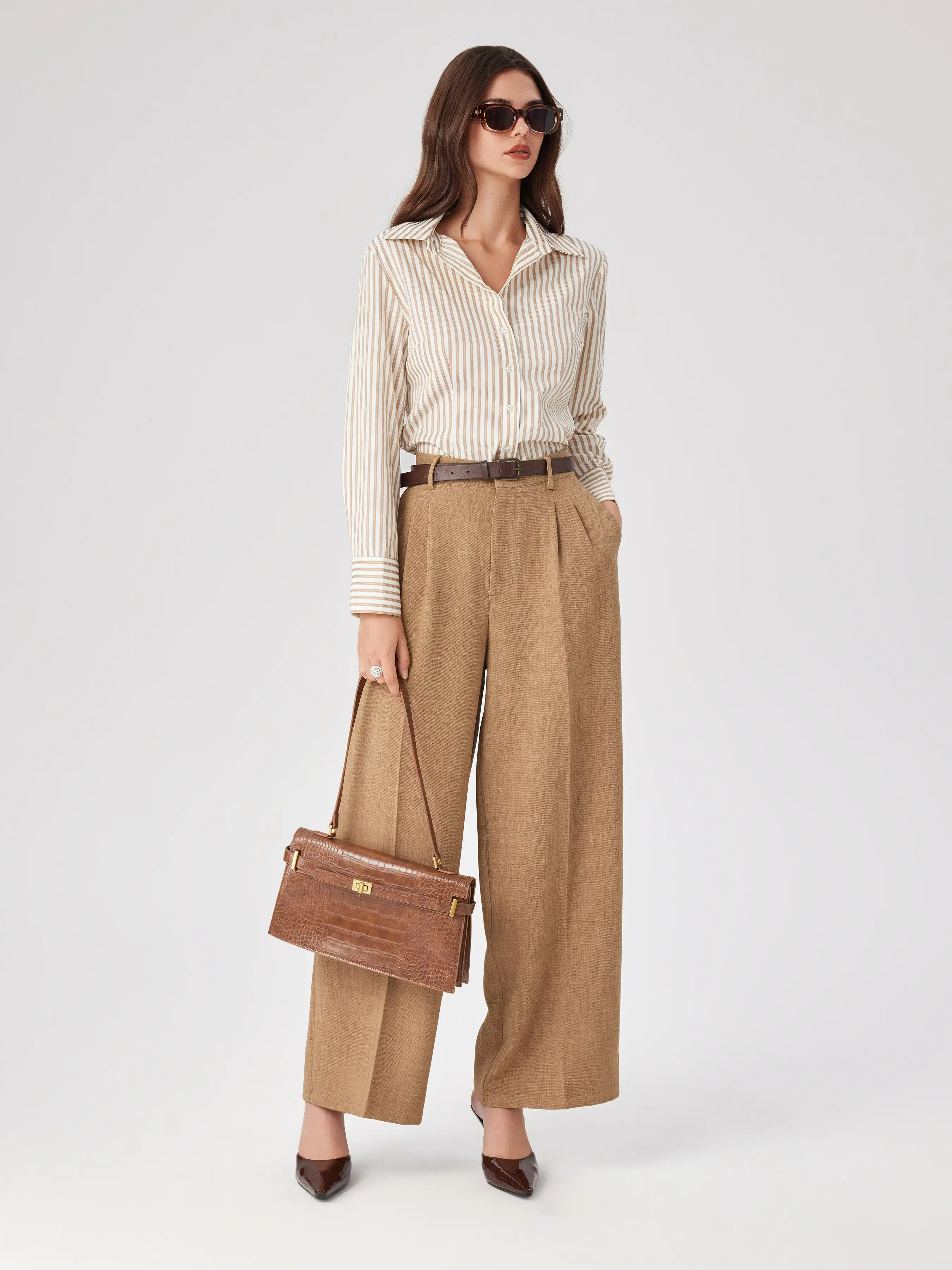 4310-crocodile-pattern-belted-rectangle-shoulder-bag-1.webp