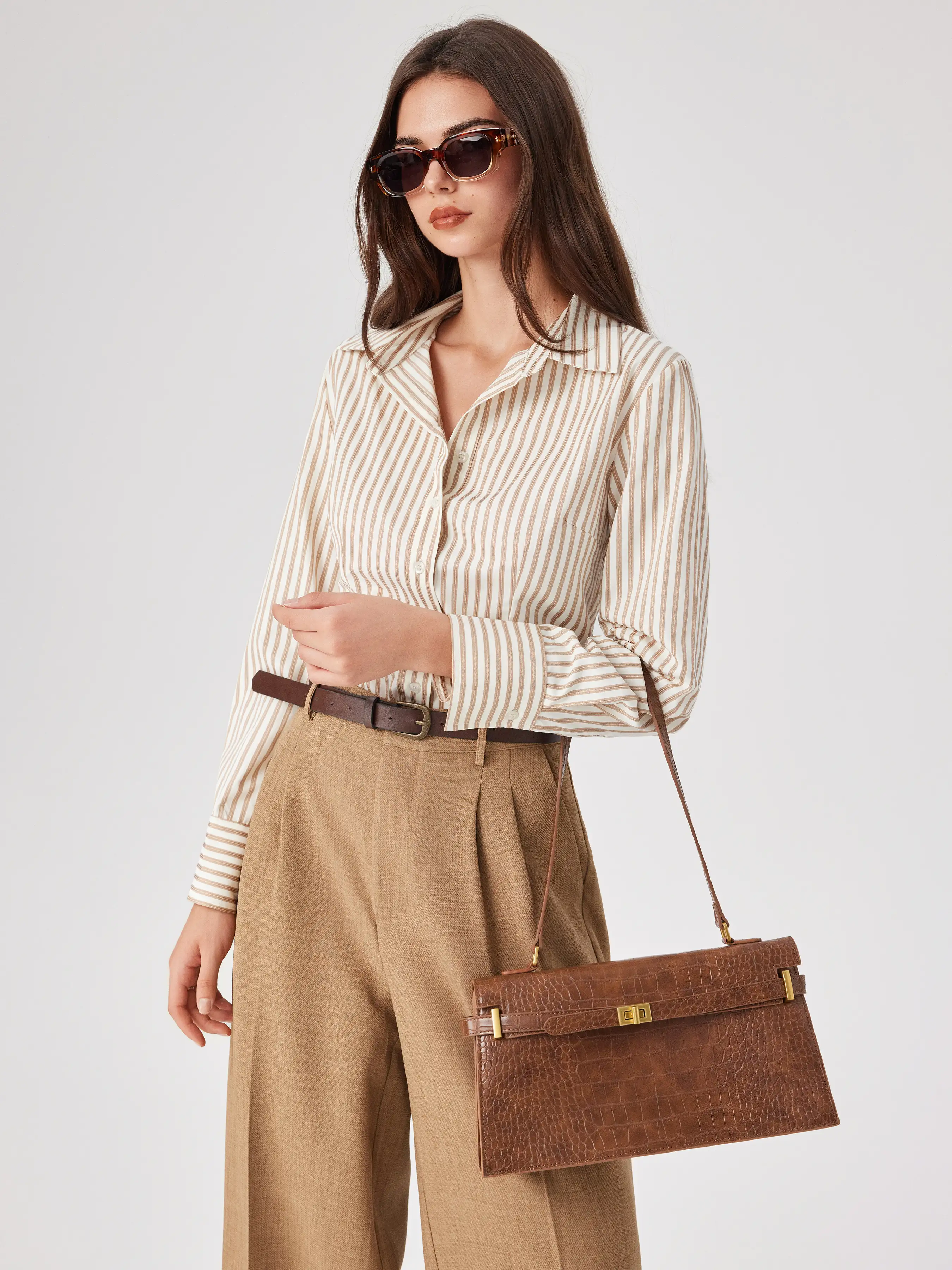 4310-crocodile-pattern-belted-rectangle-shoulder-bag-1.webp