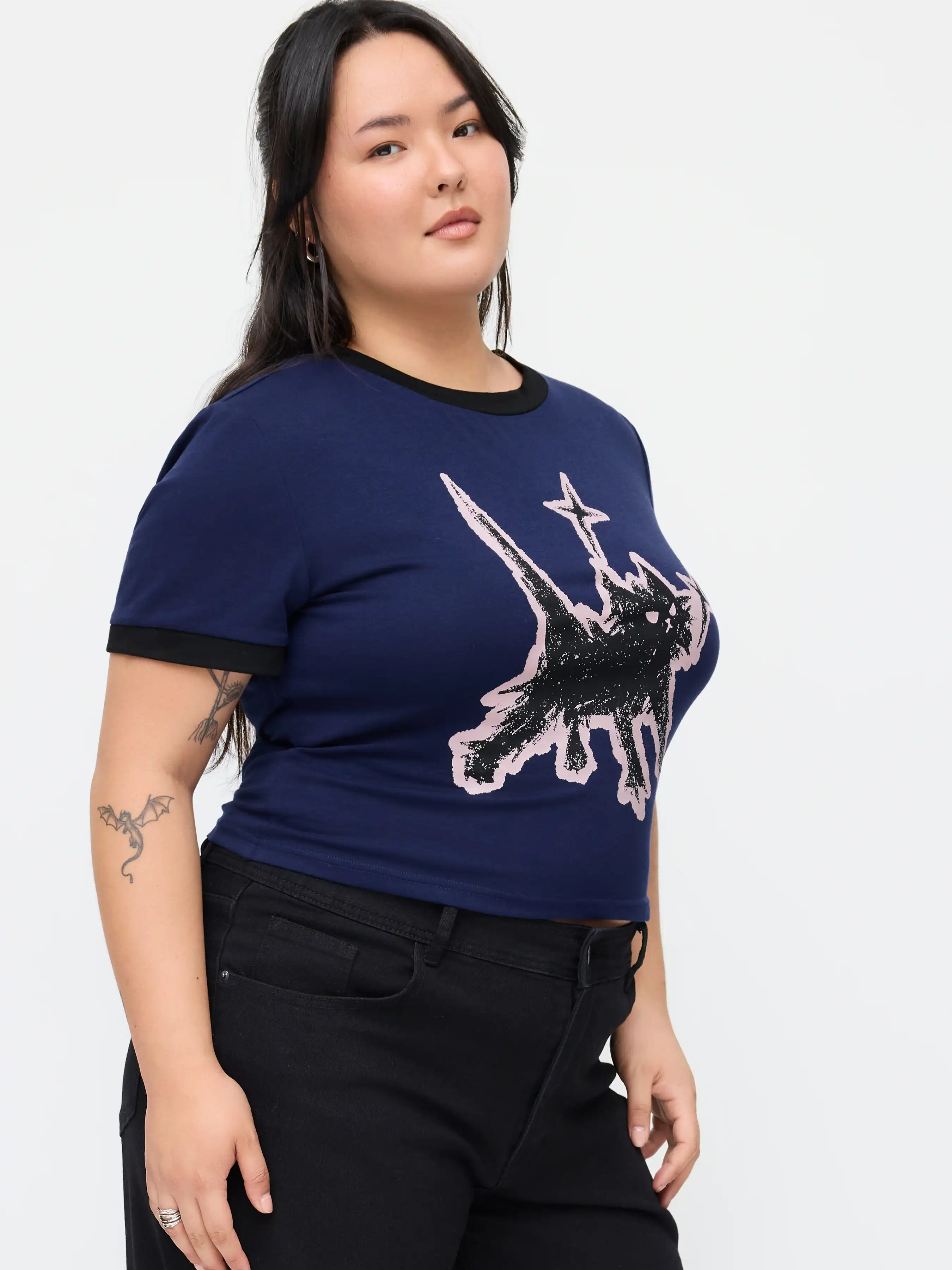 4454-cat-graphic-round-neckline-short-sleeve-tee-curve-plus-1.webp