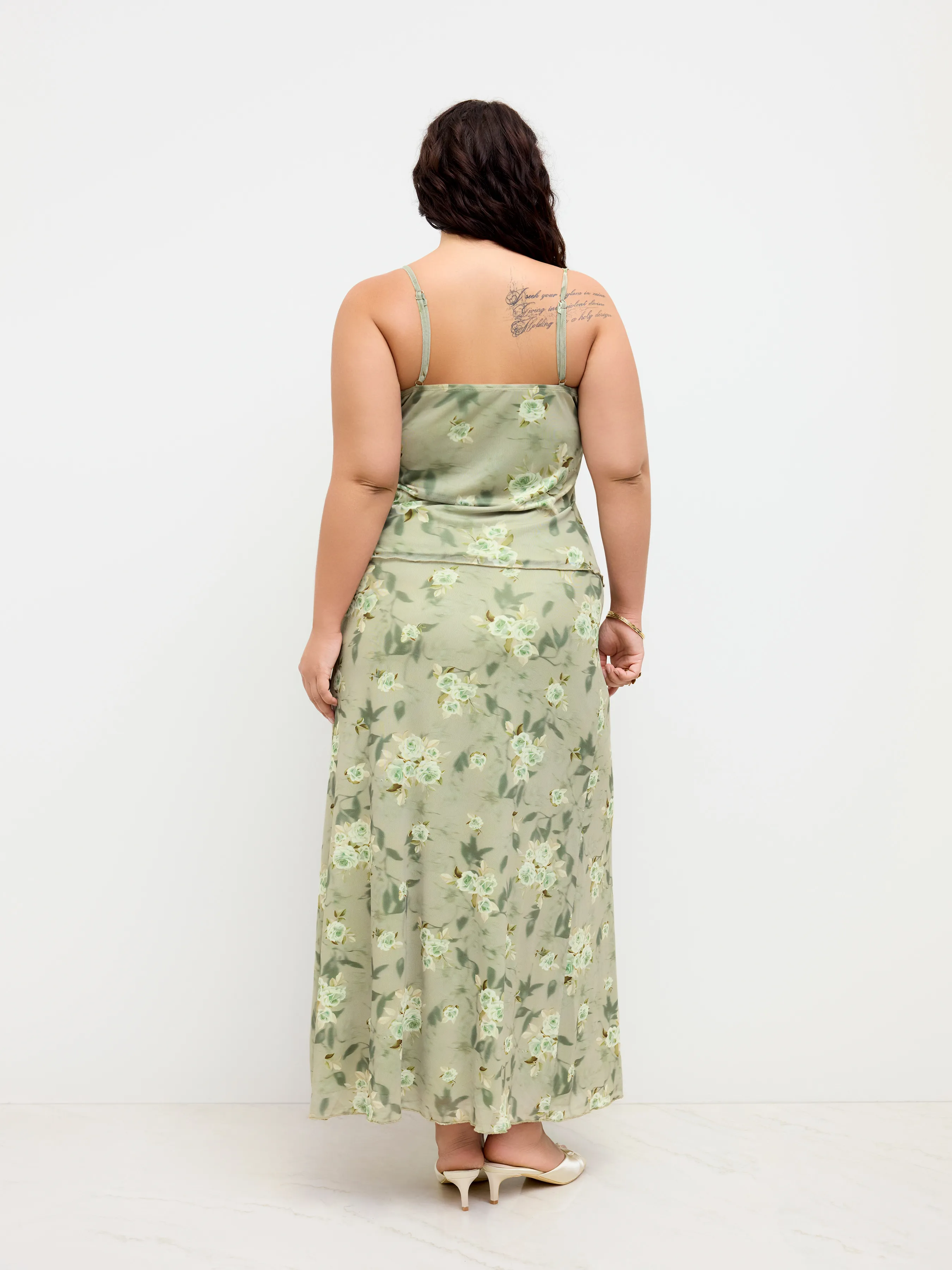 4758-v-neck-floral-ruffle-cami-top-mid-rise-maxi-skirt-set-curve-plus-1.webp
