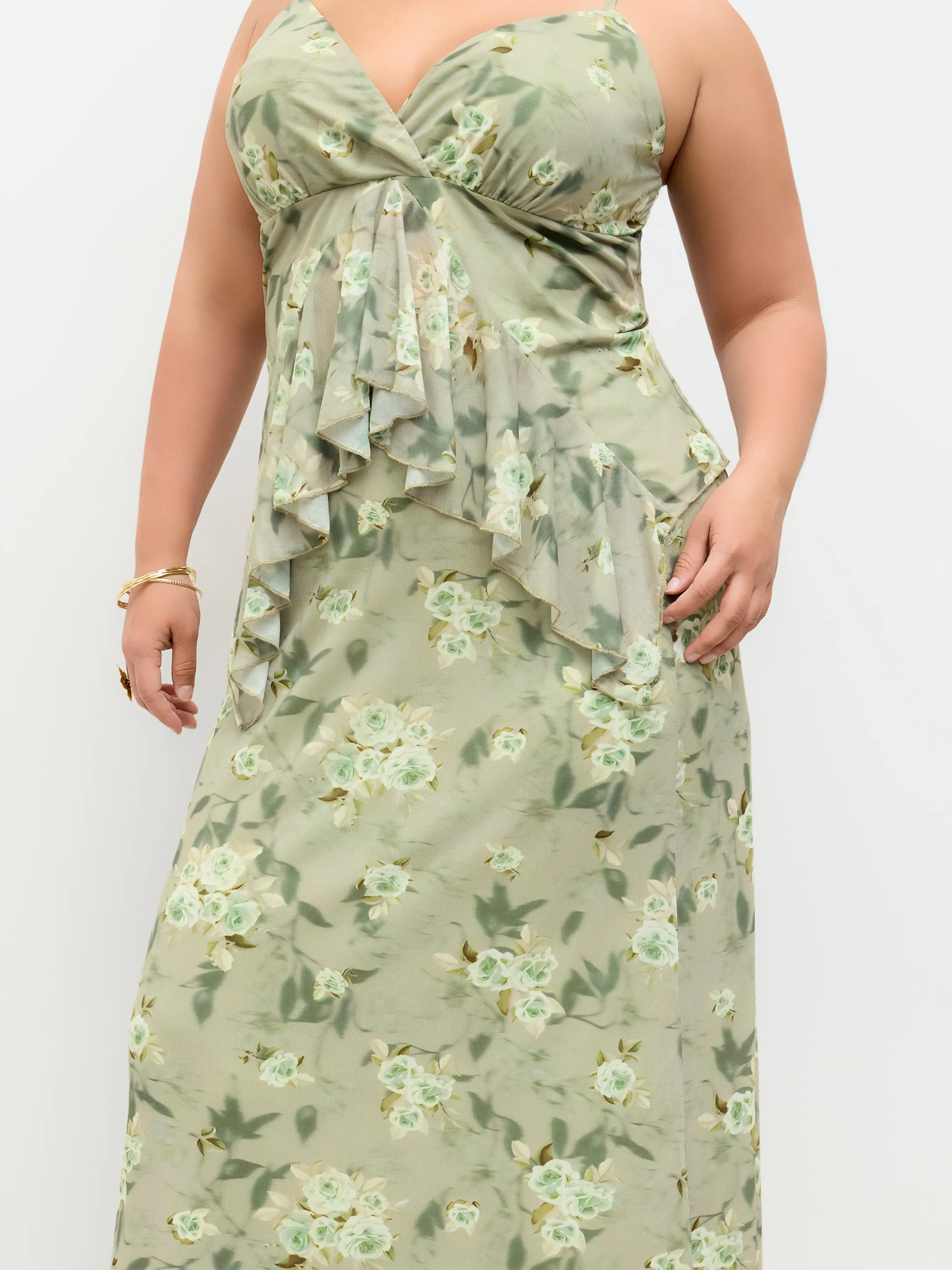 4758-v-neck-floral-ruffle-cami-top-mid-rise-maxi-skirt-set-curve-plus-1.webp